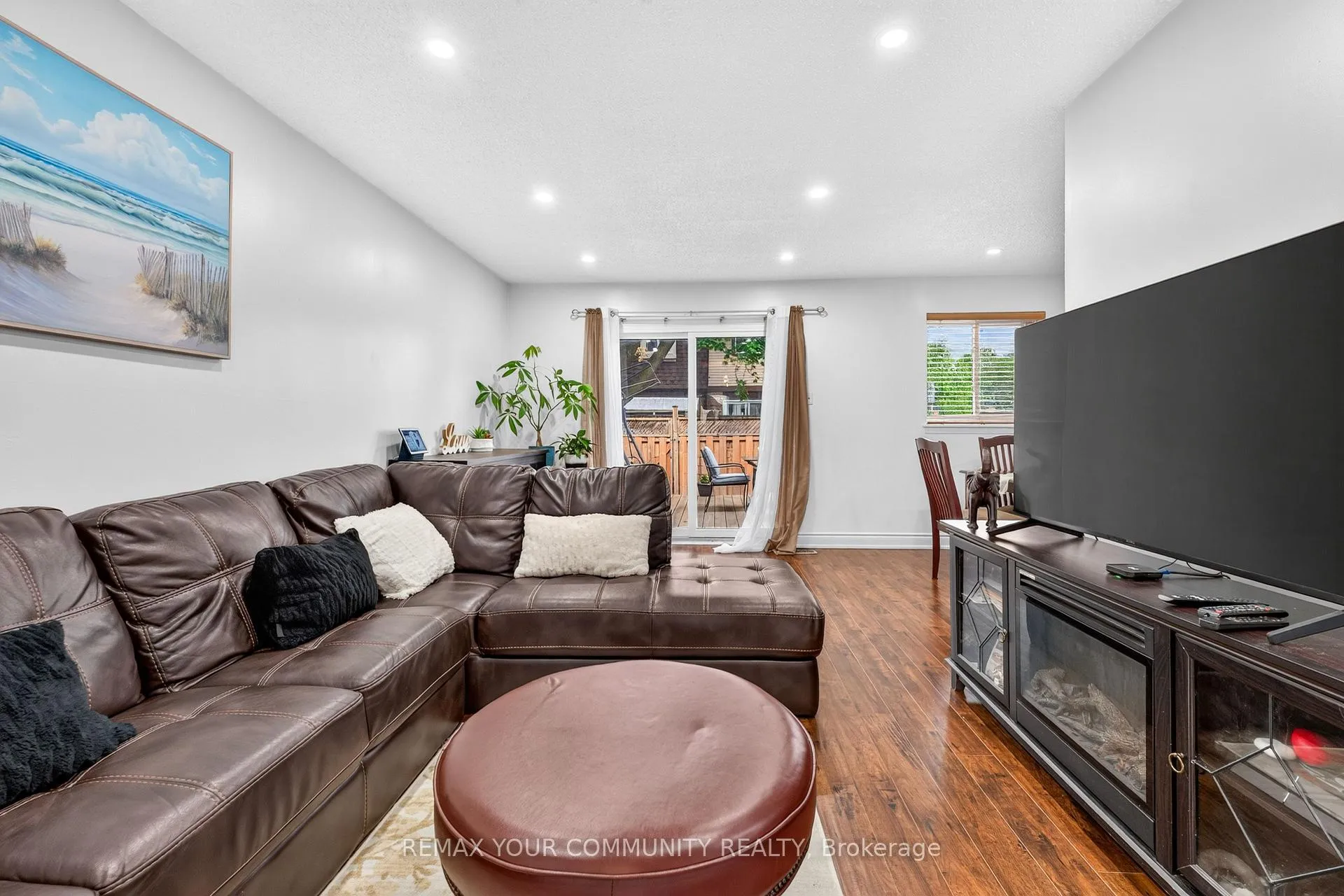 Photo 5 of Unit 11, 93 Hansen Road, Brampton, Madoc — HOMEH