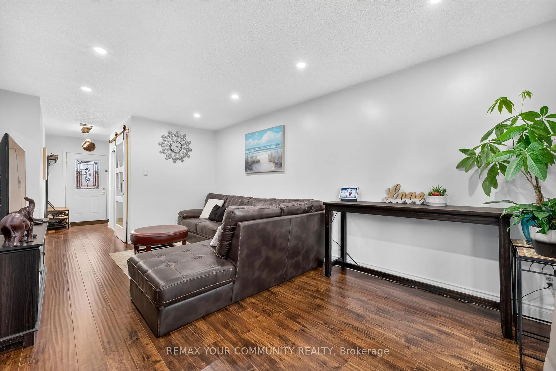 Photo 7 of Unit 11, 93 Hansen Road, Brampton, Madoc — HOMEH