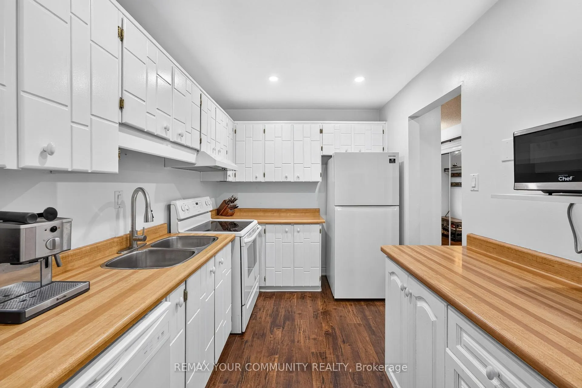 Photo 11 of Unit 11, 93 Hansen Road, Brampton, Madoc — HOMEH