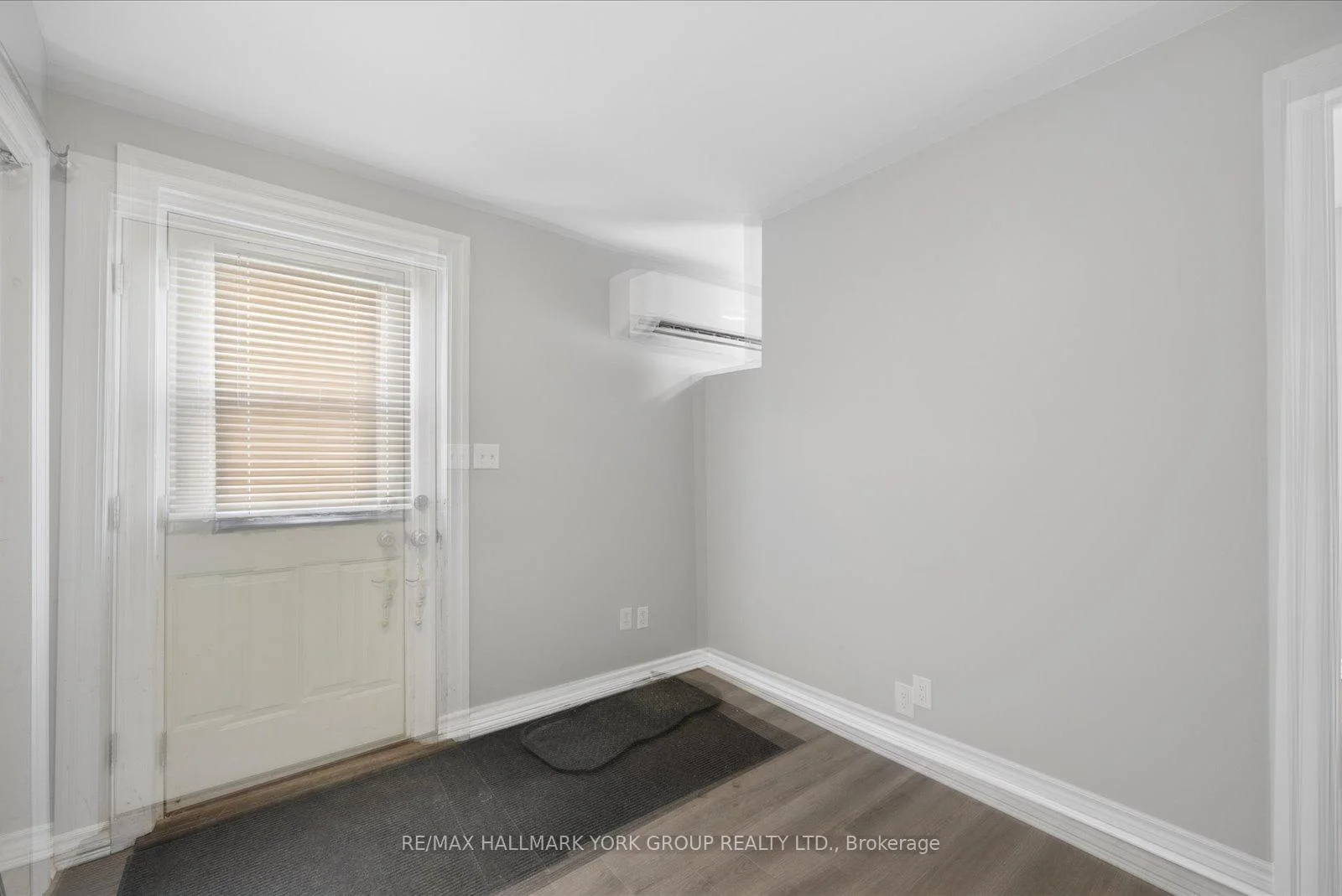 Photo 6 of 116B High Street, Georgina, Sutton & Jackson's Point — HOMEH