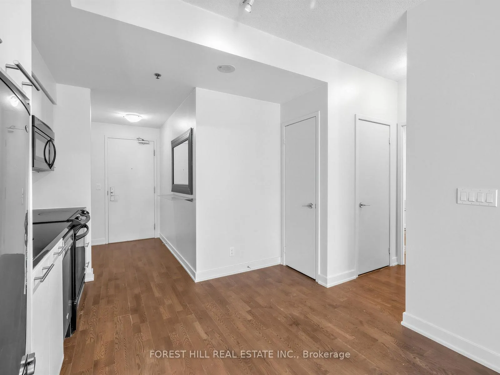 Photo 10 of Unit 1019, 21 Nelson Street, Toronto, Waterfront Communities — HOMEH
