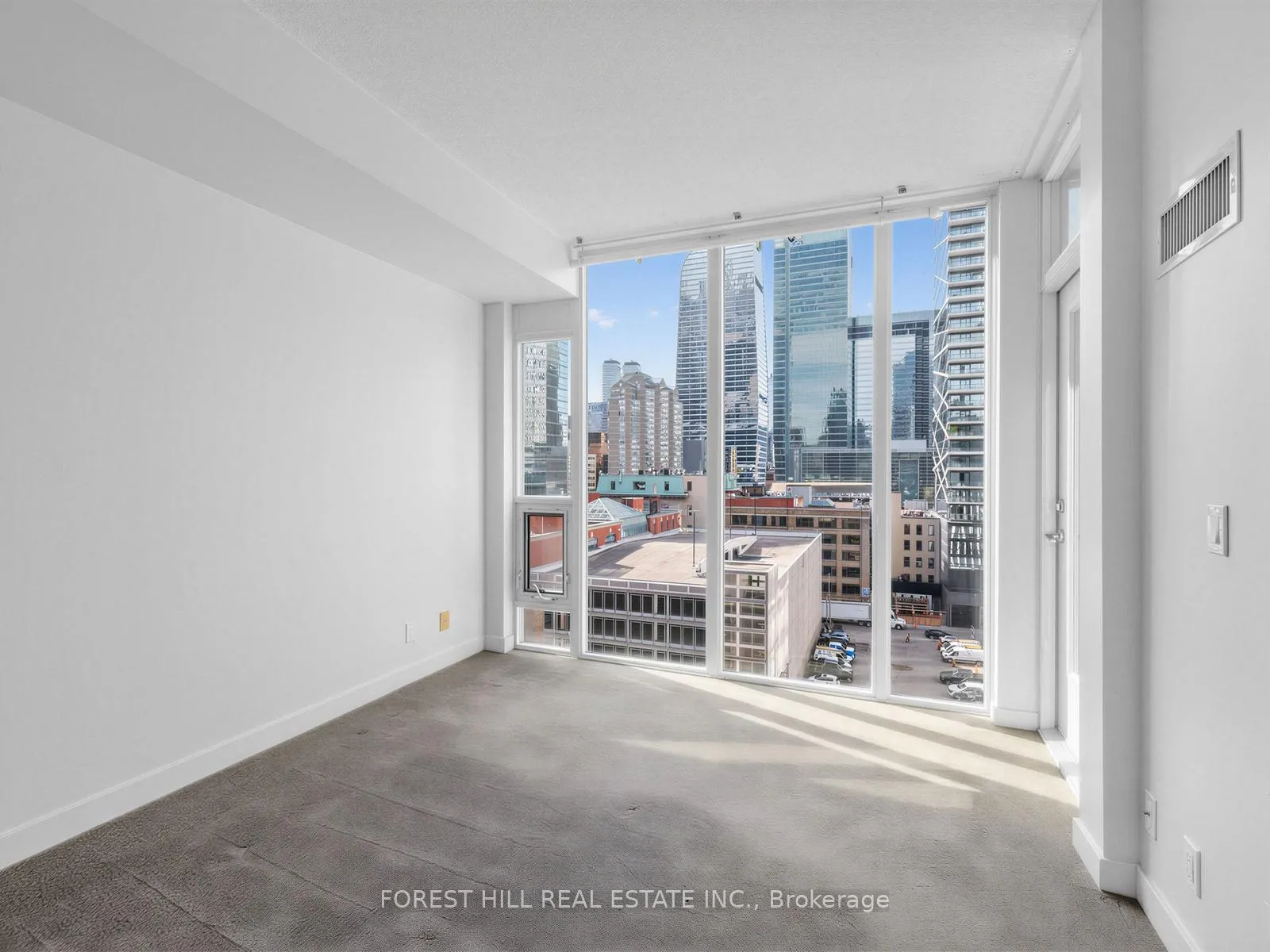 Photo 21 of Unit 1019, 21 Nelson Street, Toronto, Waterfront Communities — HOMEH