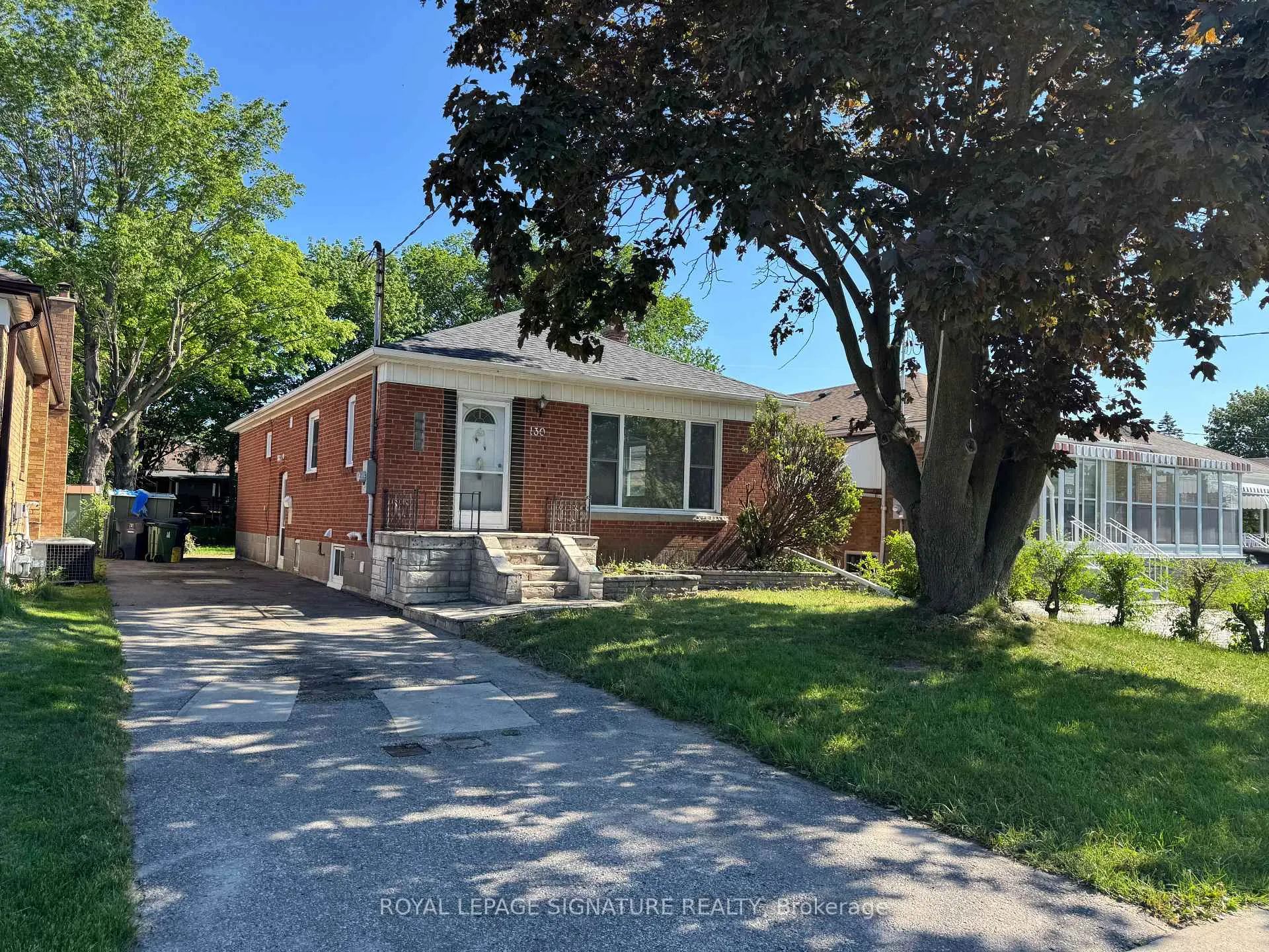 Front of Unit Main Fl, 130 Budea Crescent
