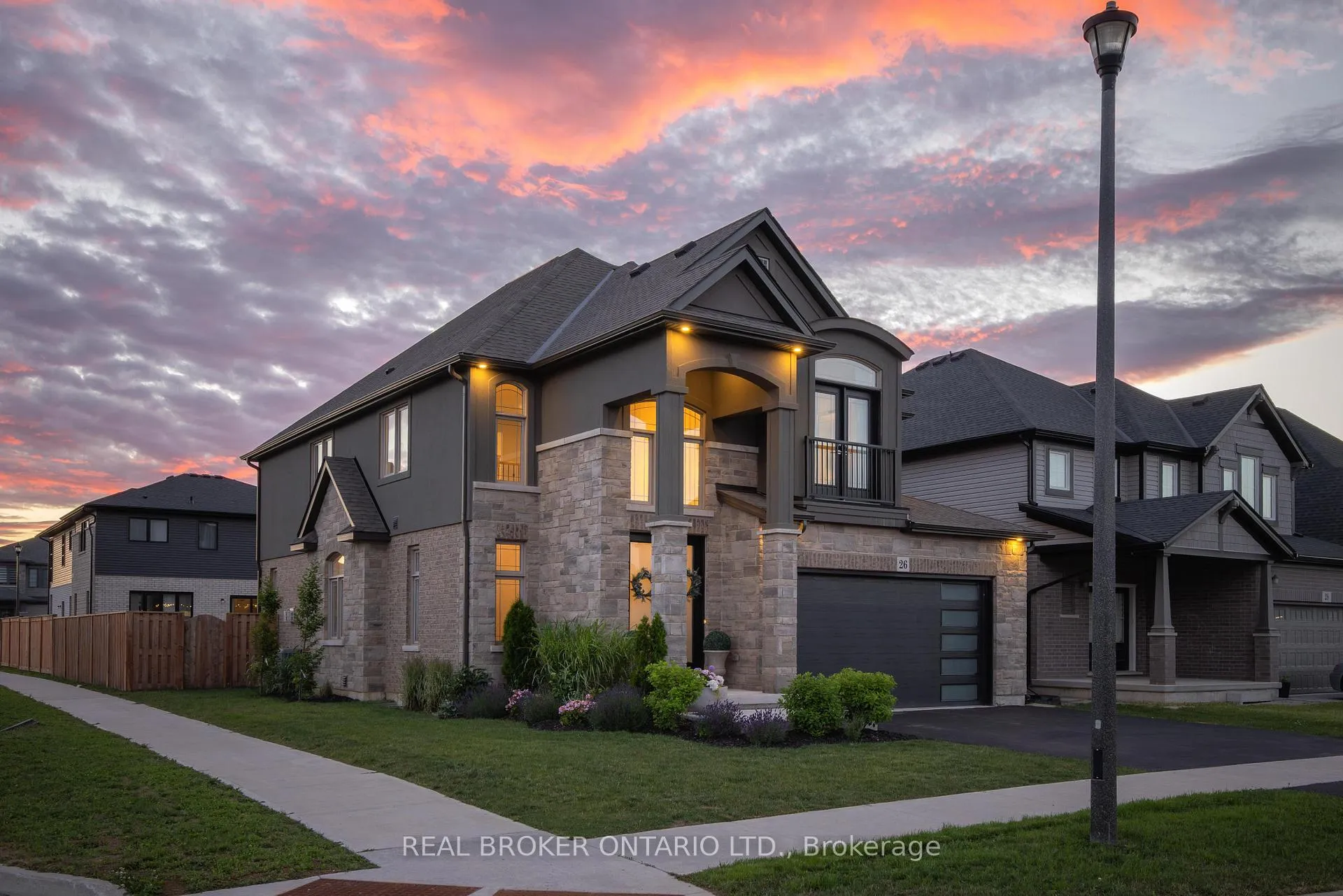 Photo 2 of 26 Swan Avenue, Pelham, Fonthill — HOMEH