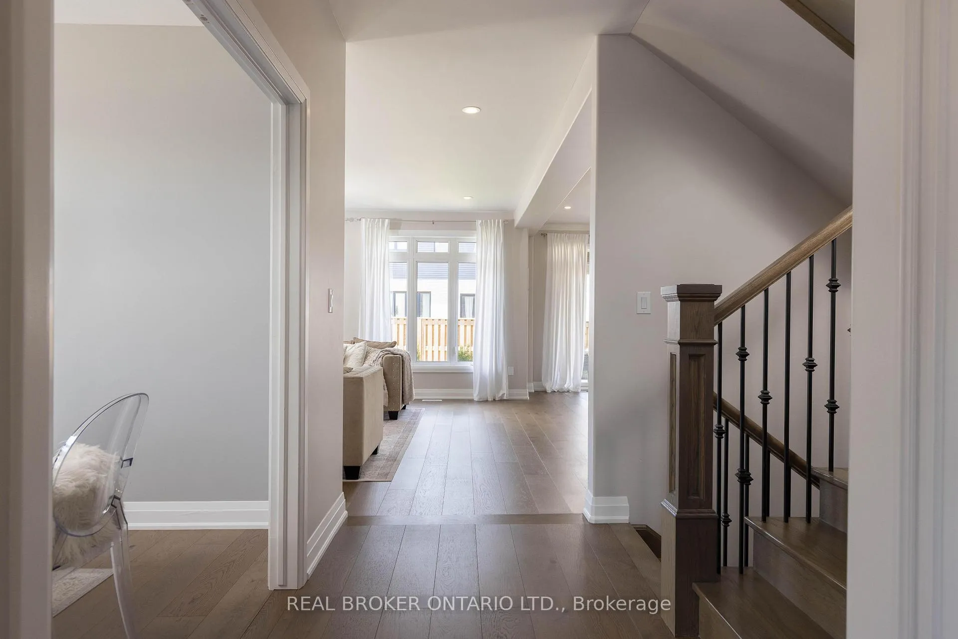 Photo 9 of 26 Swan Avenue, Pelham, Fonthill — HOMEH
