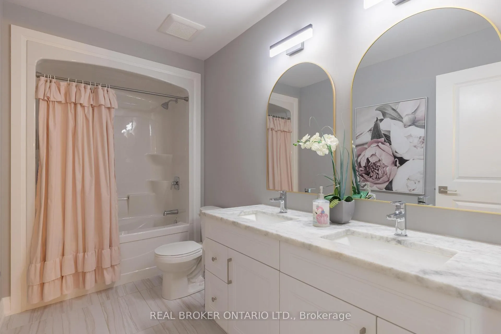 Photo 32 of 26 Swan Avenue, Pelham, Fonthill — HOMEH