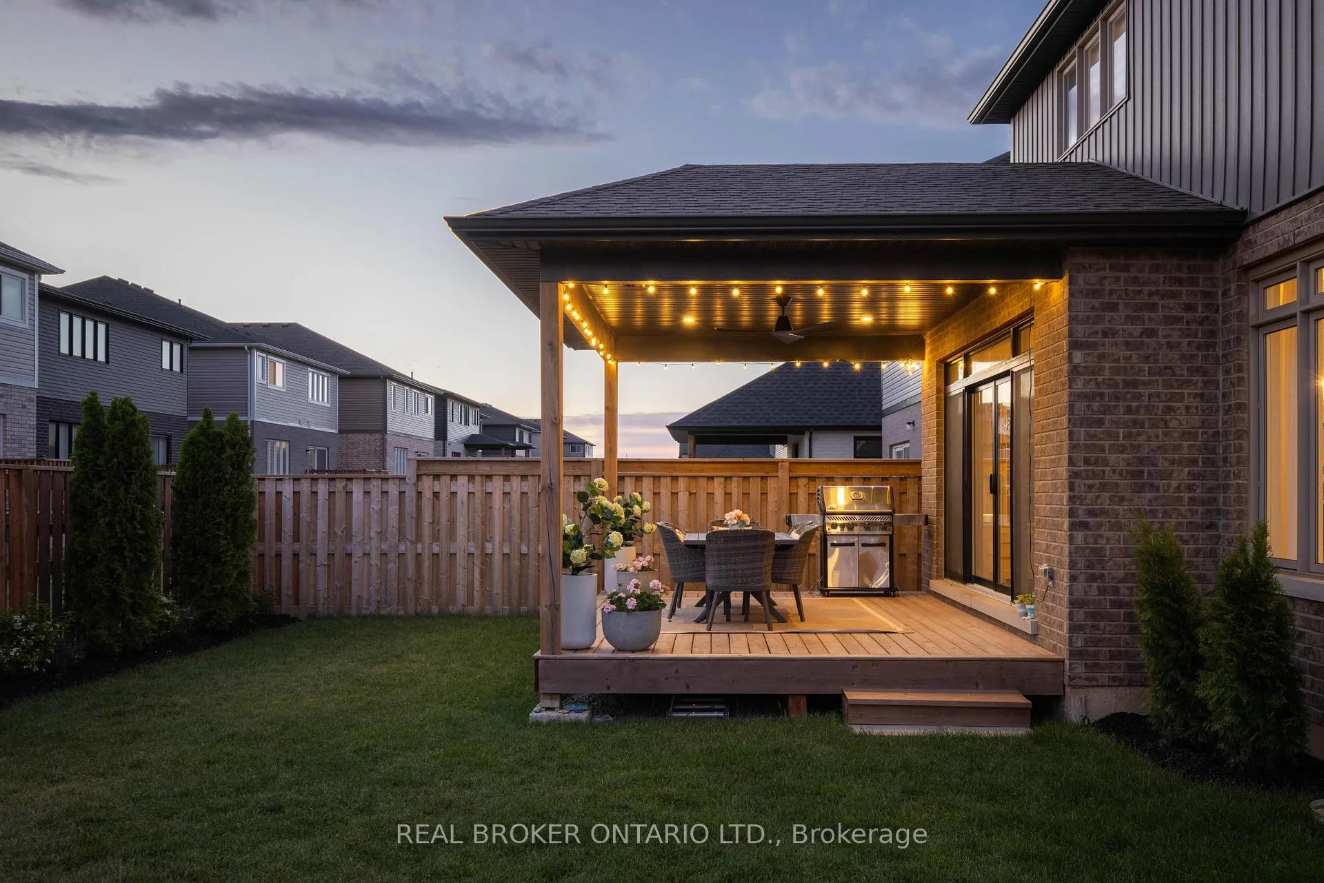Photo 35 of 26 Swan Avenue, Pelham, Fonthill — HOMEH