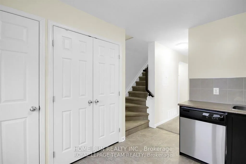Photo 24 of Unit 41, 204 Shanly Private, Ottawa, Barrhaven - Stonebridge — HOMEH
