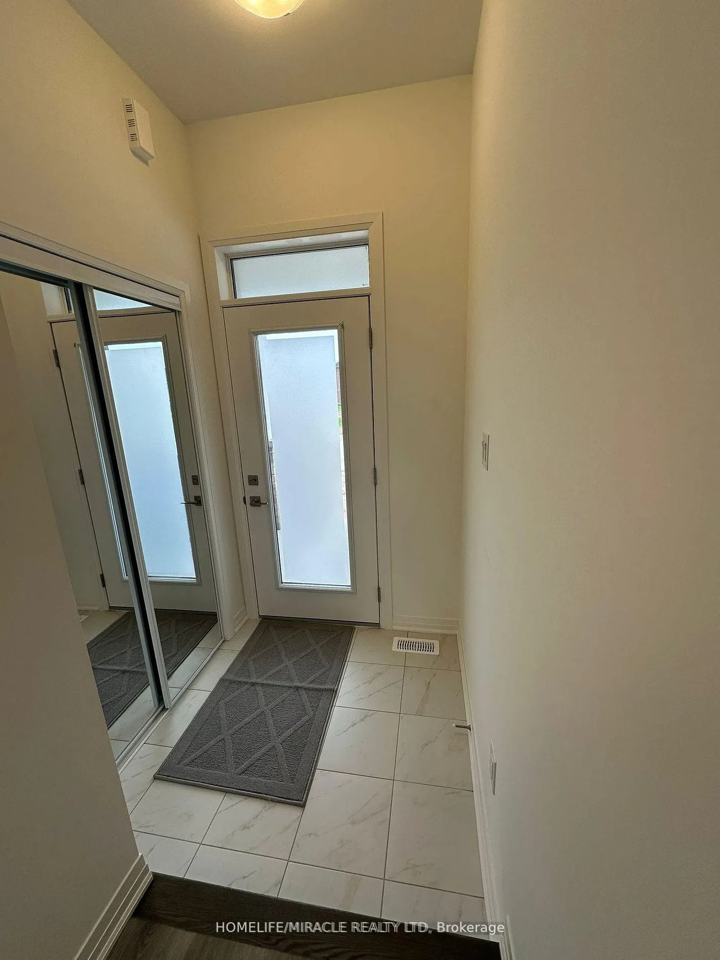 Photo 2 of 41 Sagewood Avenue, Barrie, Rural Barrie Southeast — HOMEH