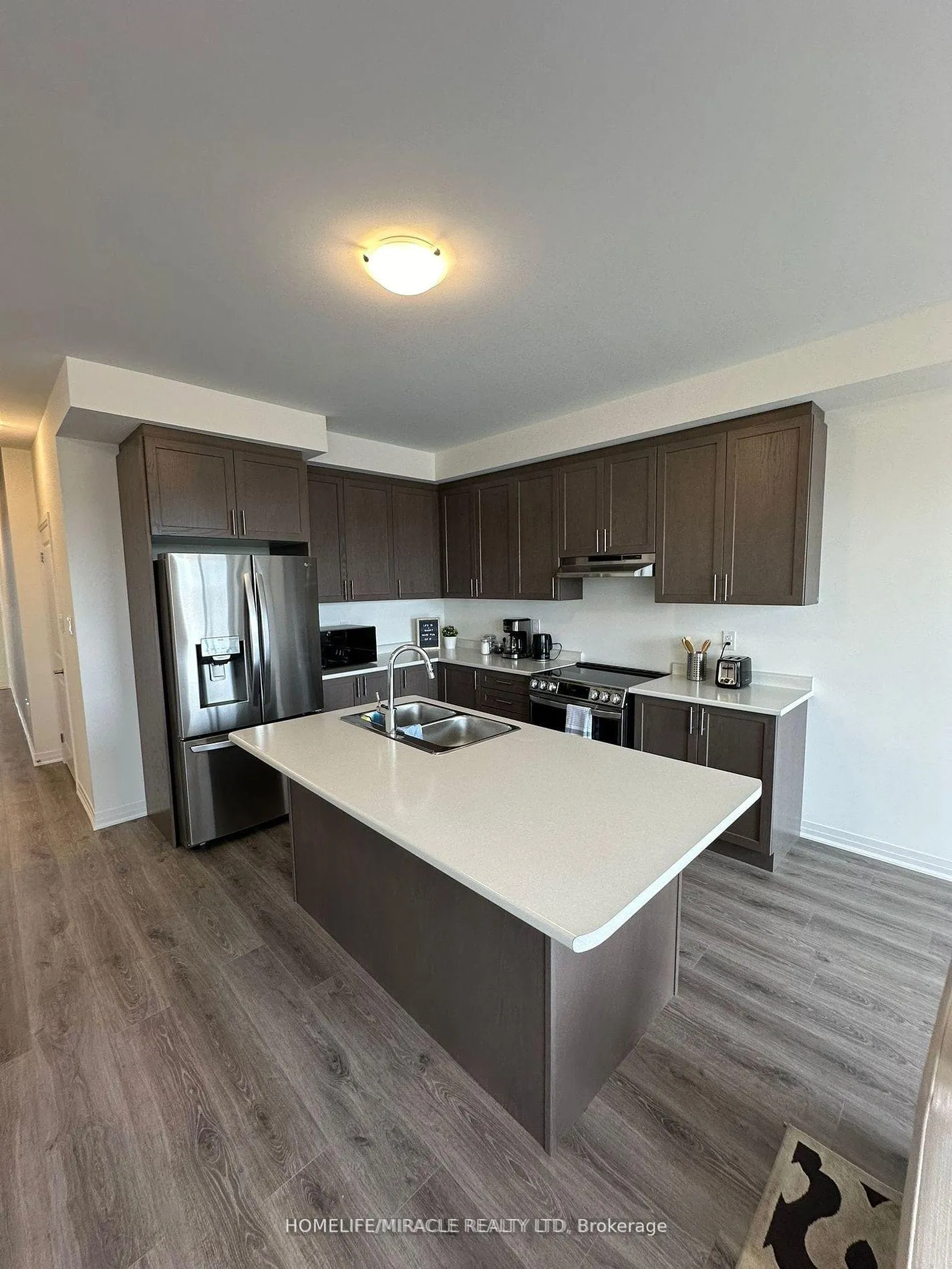 Photo 6 of 41 Sagewood Avenue, Barrie, Rural Barrie Southeast — HOMEH