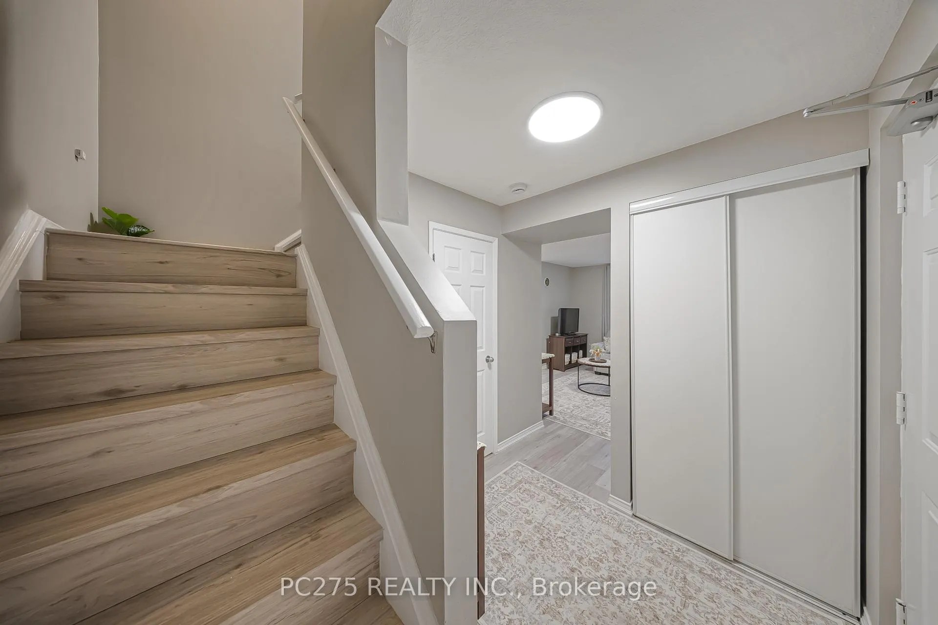 Photo 26 of Unit E37, 12 Holborn Drive, Kitchener, Stanley Park — HOMEH