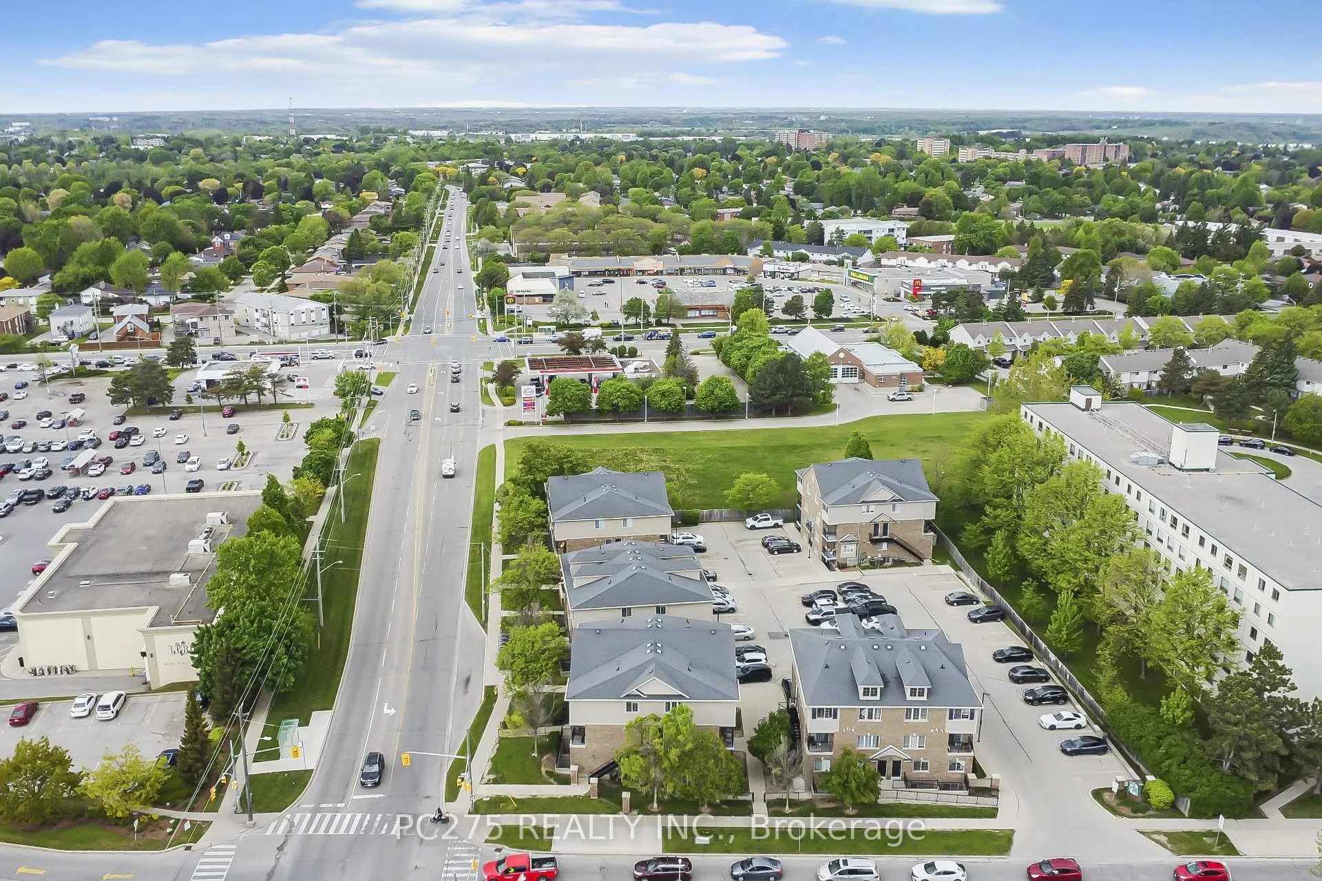 Photo 43 of Unit E37, 12 Holborn Drive, Kitchener, Stanley Park — HOMEH