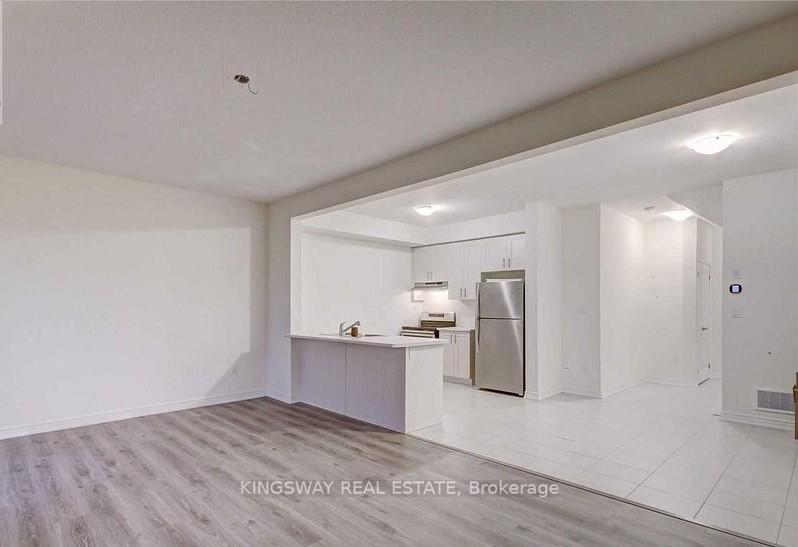 Photo 3 of 16 Bradbury Road, Hamilton, Stoney Creek Mountain — HOMEH