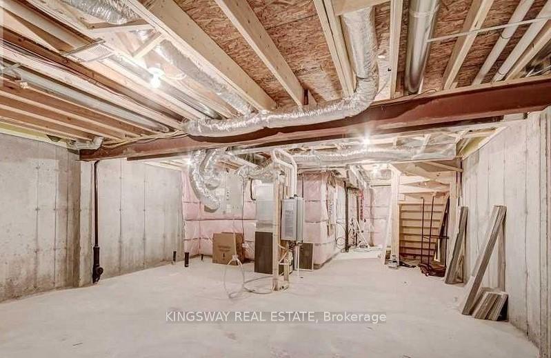 Photo 9 of 16 Bradbury Road, Hamilton, Stoney Creek Mountain — HOMEH