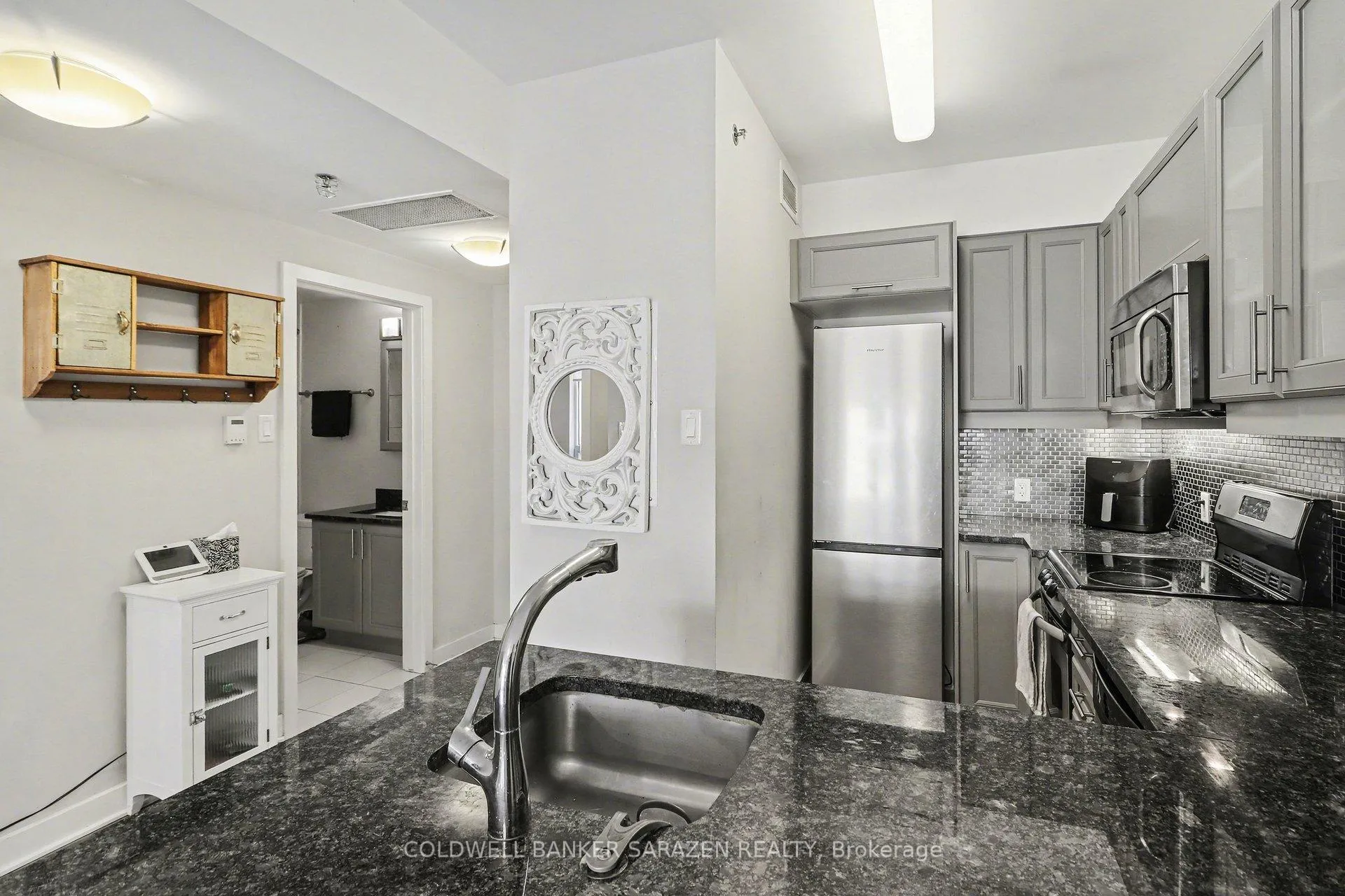Photo 12 of Unit 405, 300 Lett Street, Ottawa, West Centre Town — HOMEH