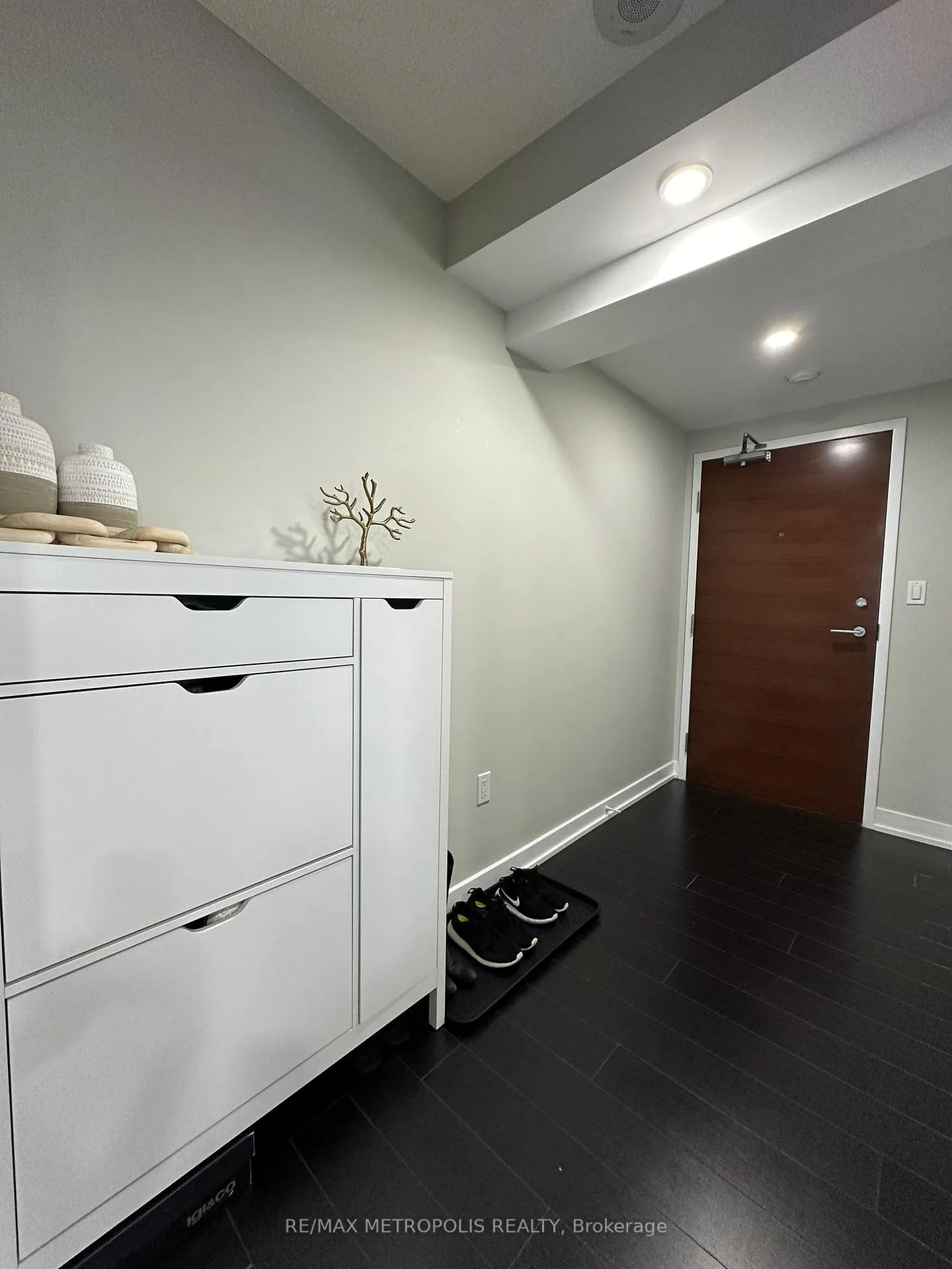Photo 1 of Unit 2202, 15 Iceboat Terrace, Toronto, Waterfront Communities — HOMEH