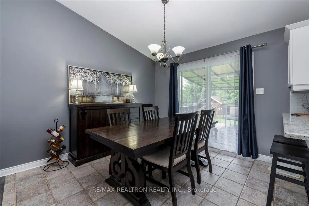 Photo 7 of 4 Templeton Drive, Clearview, New Lowell — HOMEH