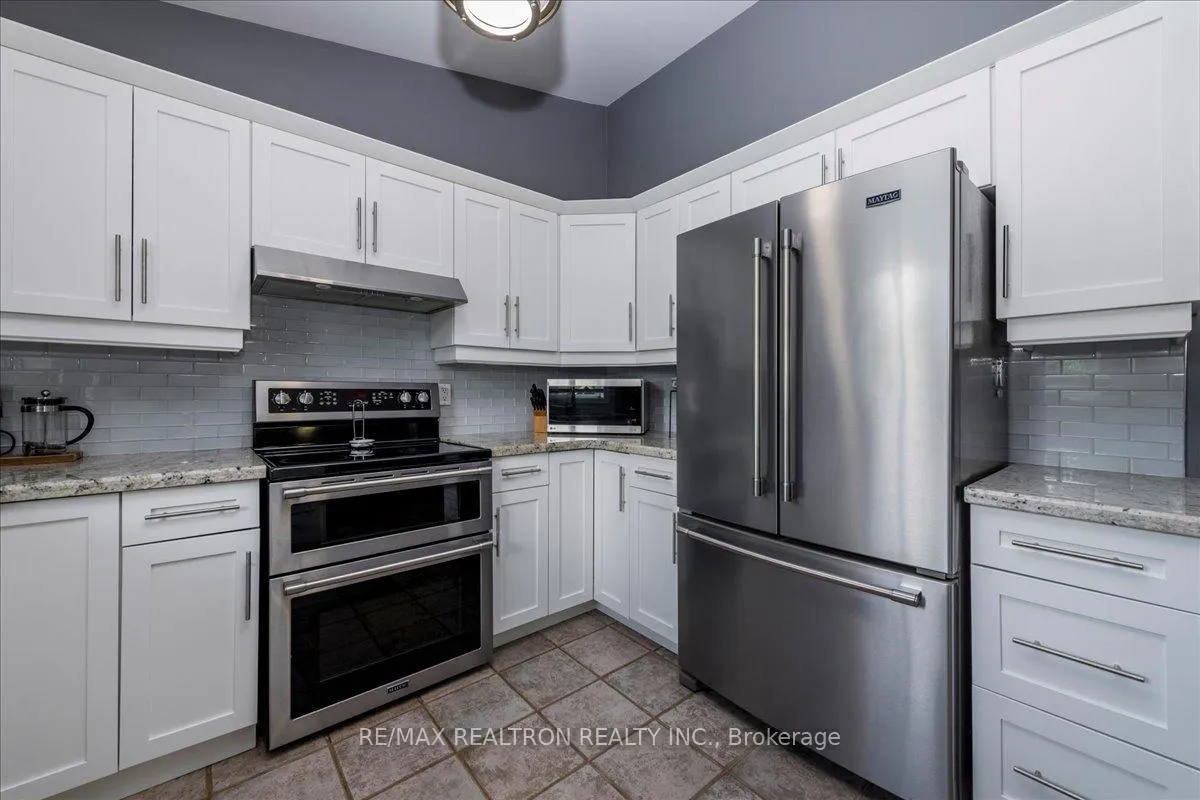Photo 11 of 4 Templeton Drive, Clearview, New Lowell — HOMEH