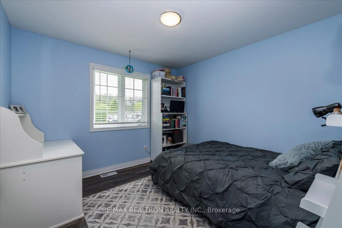 Photo 18 of 4 Templeton Drive, Clearview, New Lowell — HOMEH