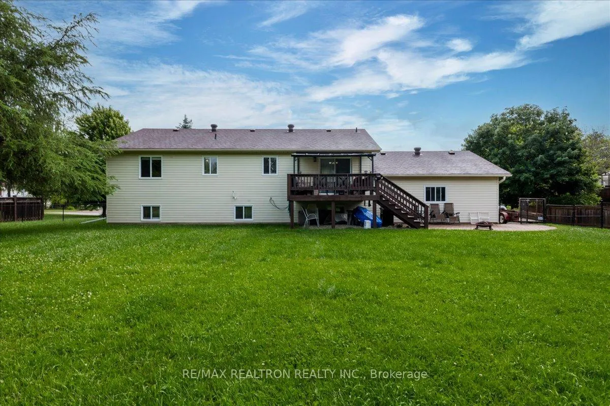 Photo 30 of 4 Templeton Drive, Clearview, New Lowell — HOMEH