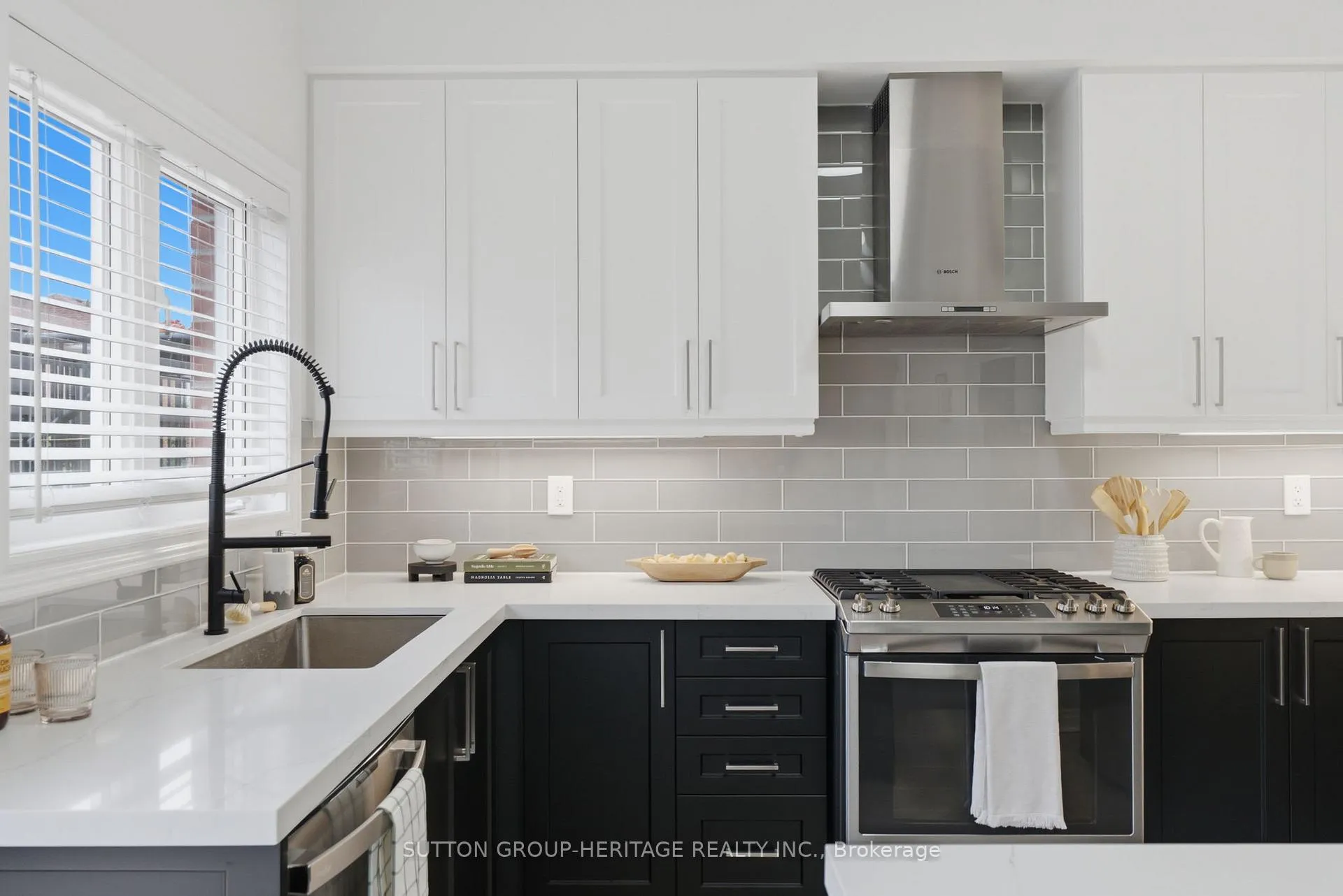 Photo 18 of 25 Brider Crescent, Ajax, Northeast Ajax — HOMEH