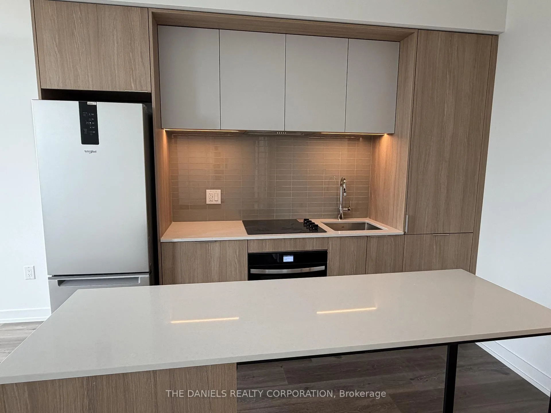 Photo 3 of Unit 4502, 395 Square One Drive, Mississauga, City Centre — HOMEH