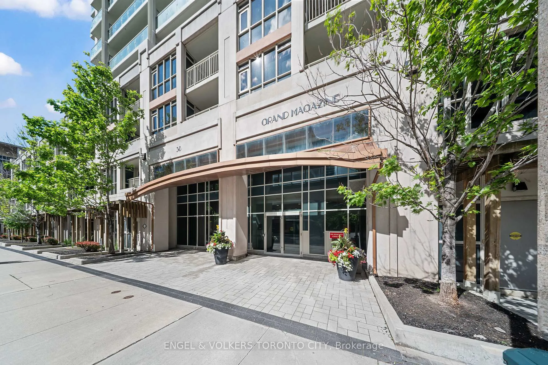 Front of Unit 833, 38 Grand Magazine Street