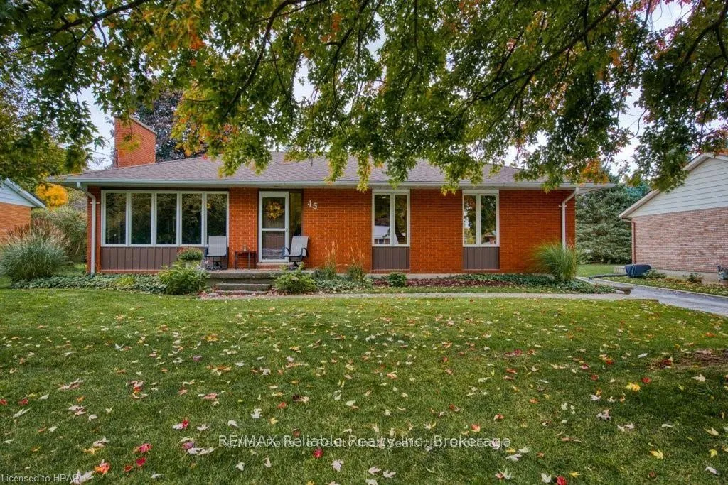 Photo 4 of 45 William Street, Huron East, Egmondville — HOMEH