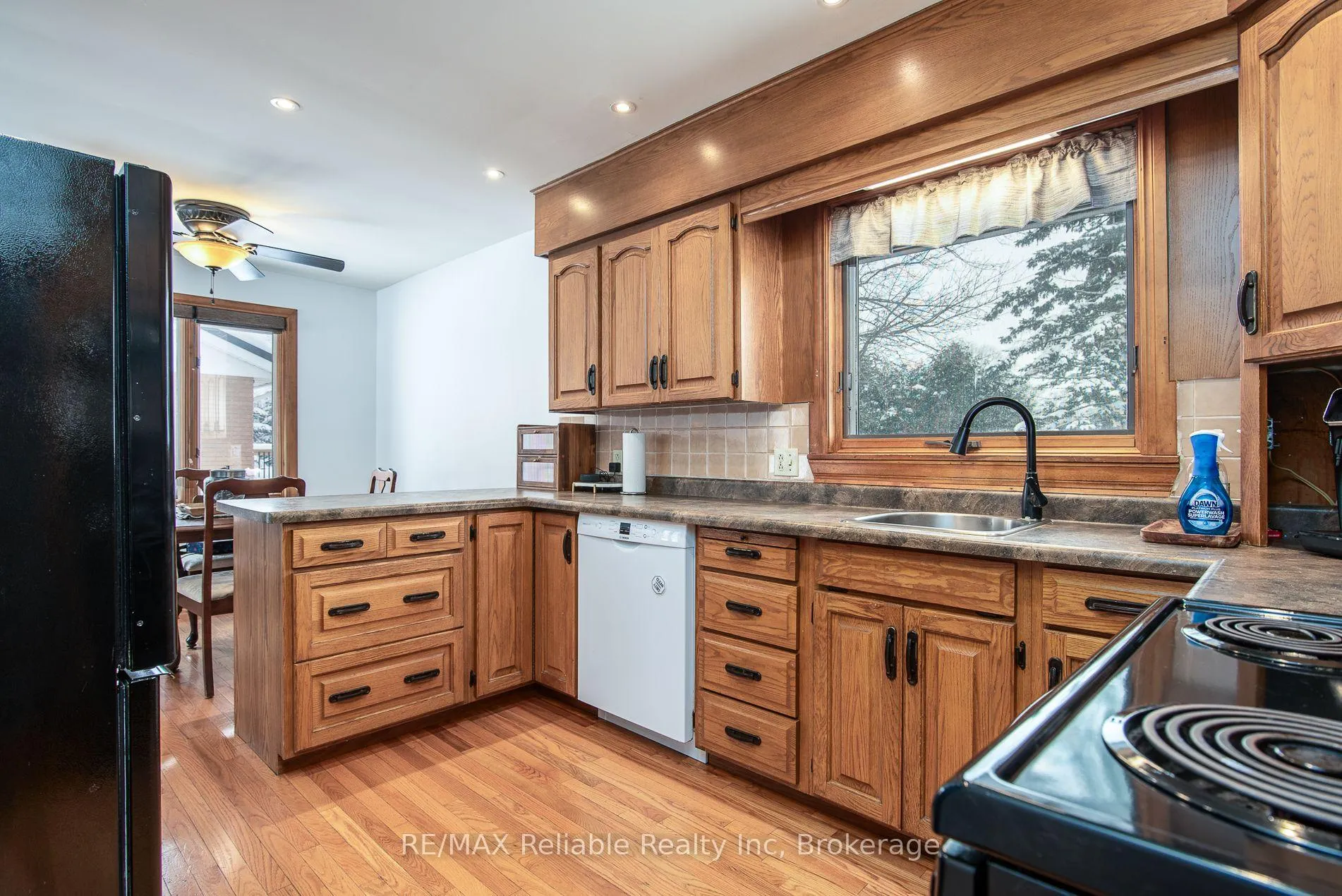 Photo 20 of 45 William Street, Huron East, Egmondville — HOMEH