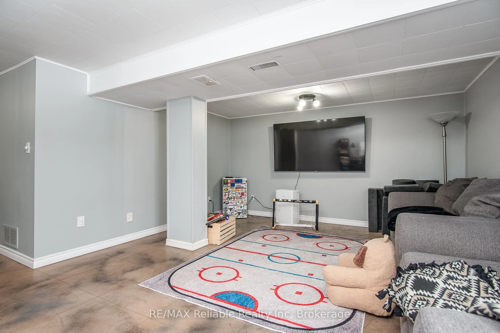 Photo 35 of 45 William Street, Huron East, Egmondville — HOMEH