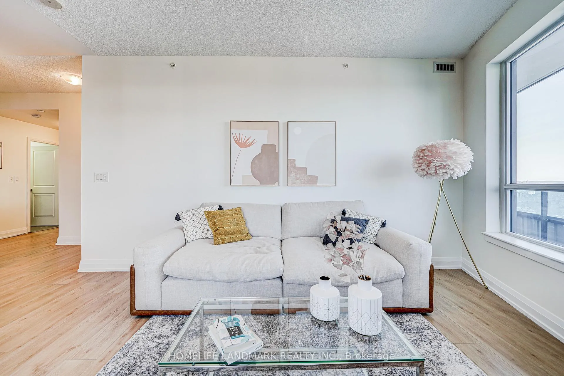 Photo 11 of Unit 2701, 7171 Yonge Street, Markham, Grandview — HOMEH