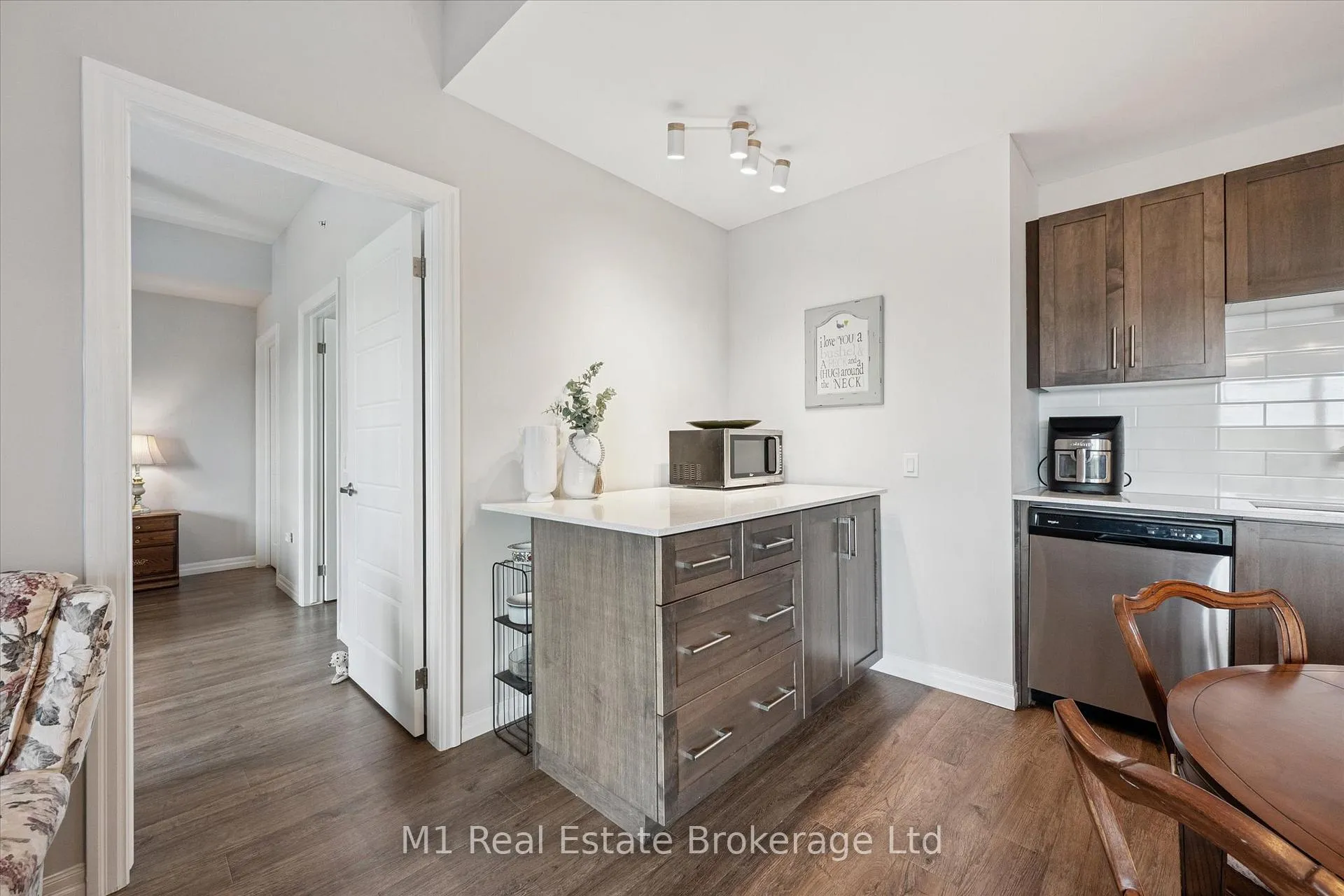 Photo 17 of Unit 13, 35 Kingsbury Square, Guelph, Pineridge/Westminster Woods — HOMEH