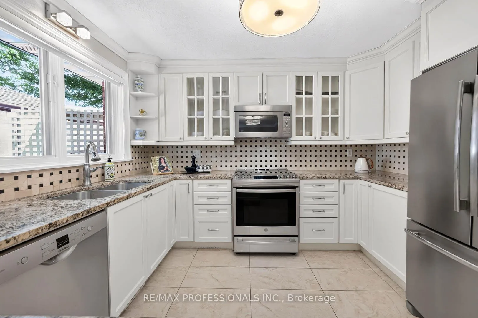Photo 19 of 26 Bratty Road, North York, York University Heights — HOMEH