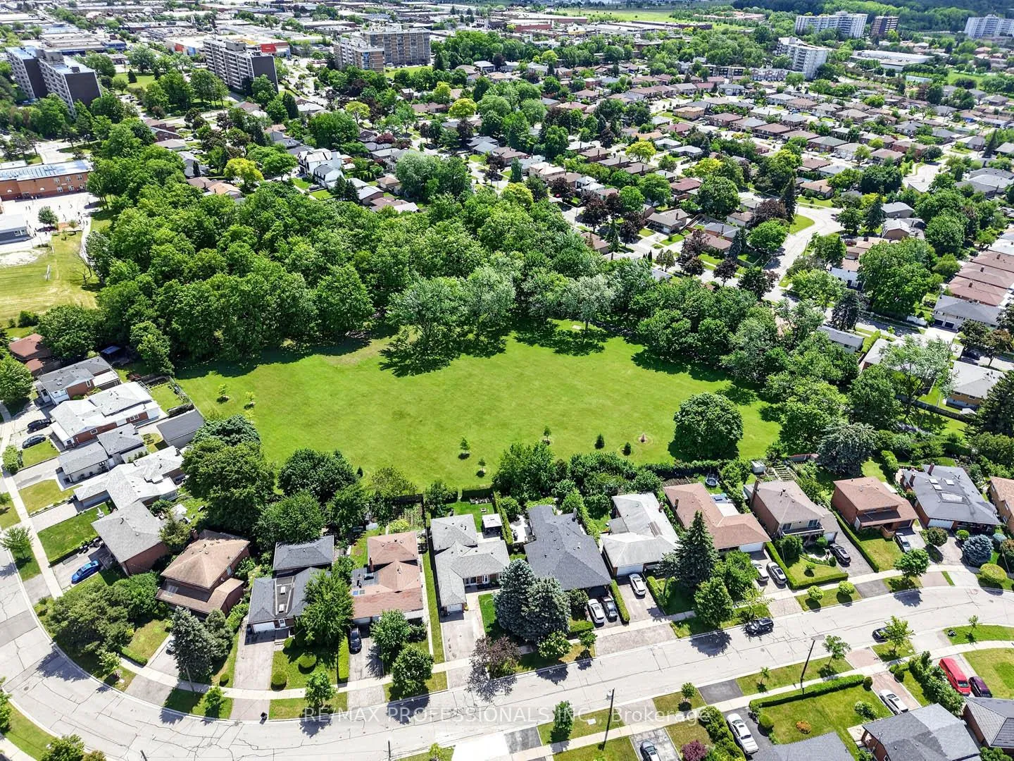 Photo 48 of 26 Bratty Road, North York, York University Heights — HOMEH