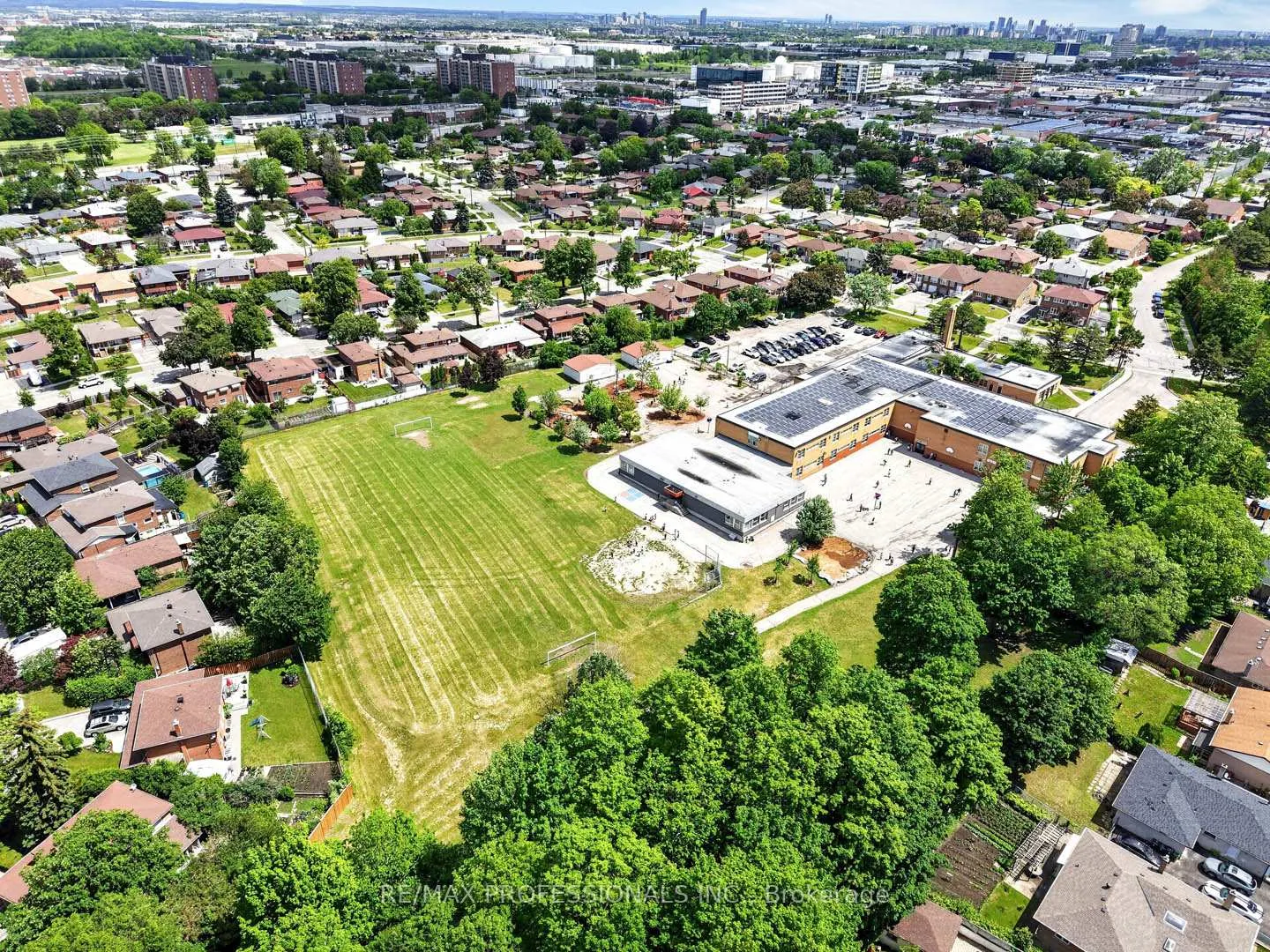 Photo 49 of 26 Bratty Road, North York, York University Heights — HOMEH