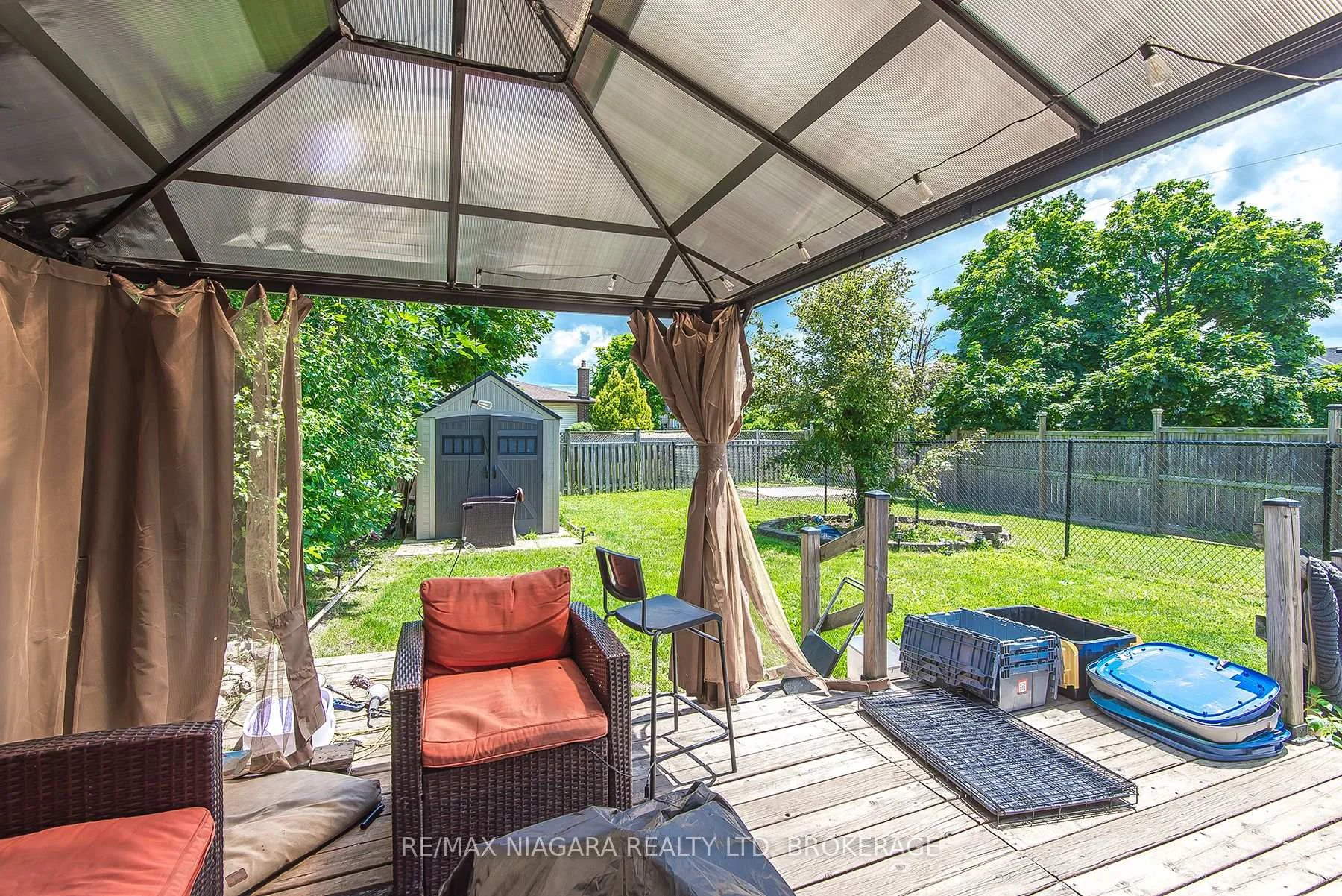Photo 7 of 58 Dorchester Boulevard, St. Catharines, Carlton/Bunting — HOMEH