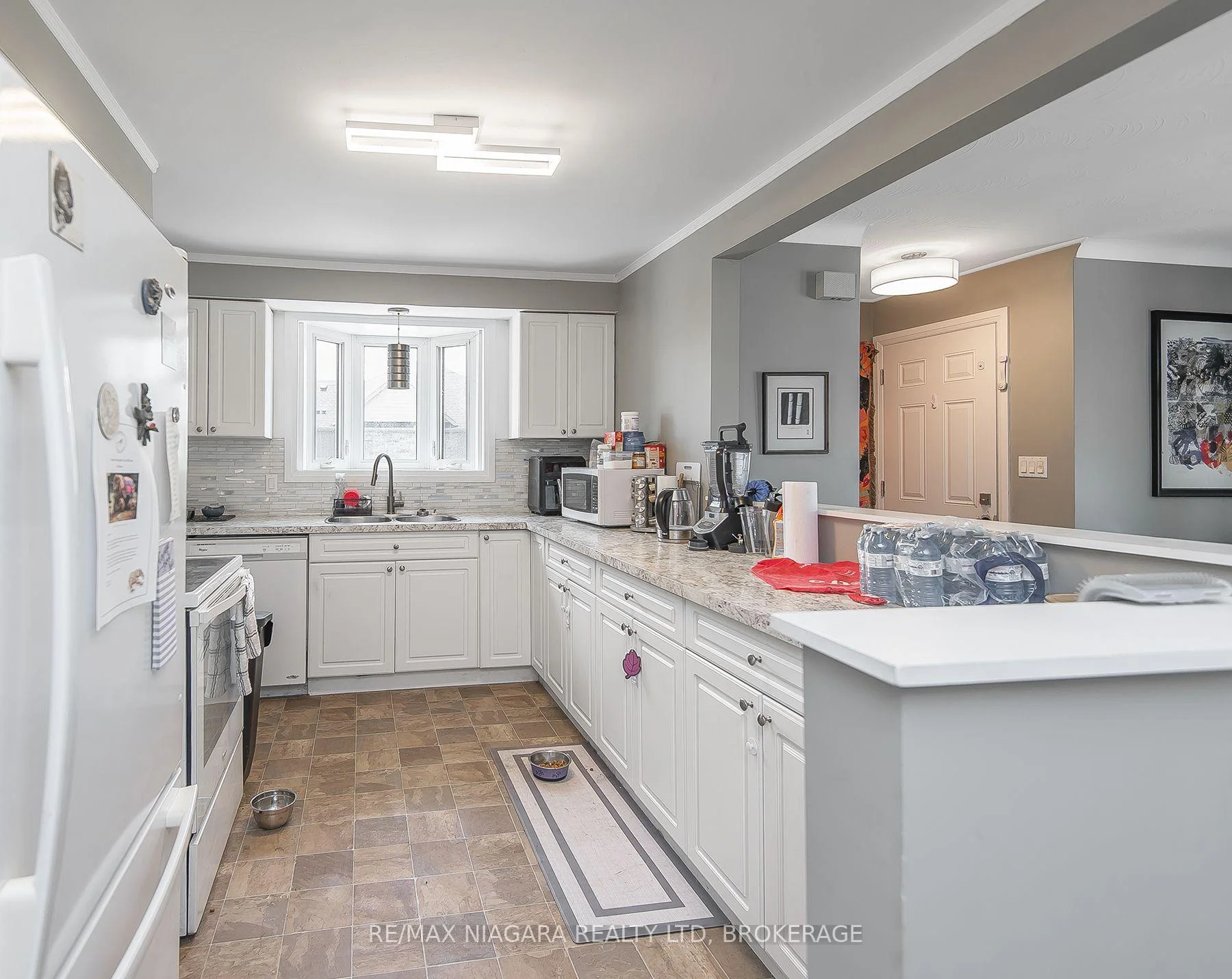 Photo 11 of 58 Dorchester Boulevard, St. Catharines, Carlton/Bunting — HOMEH