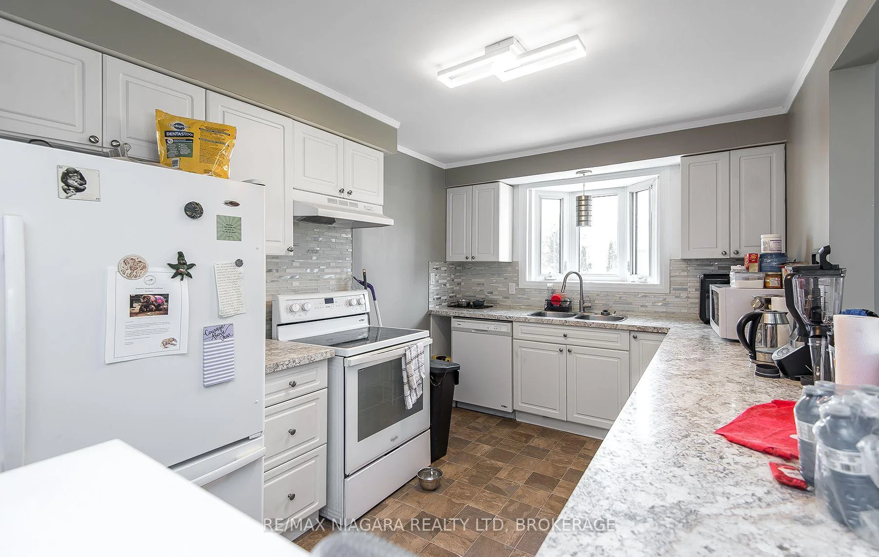 Photo 14 of 58 Dorchester Boulevard, St. Catharines, Carlton/Bunting — HOMEH