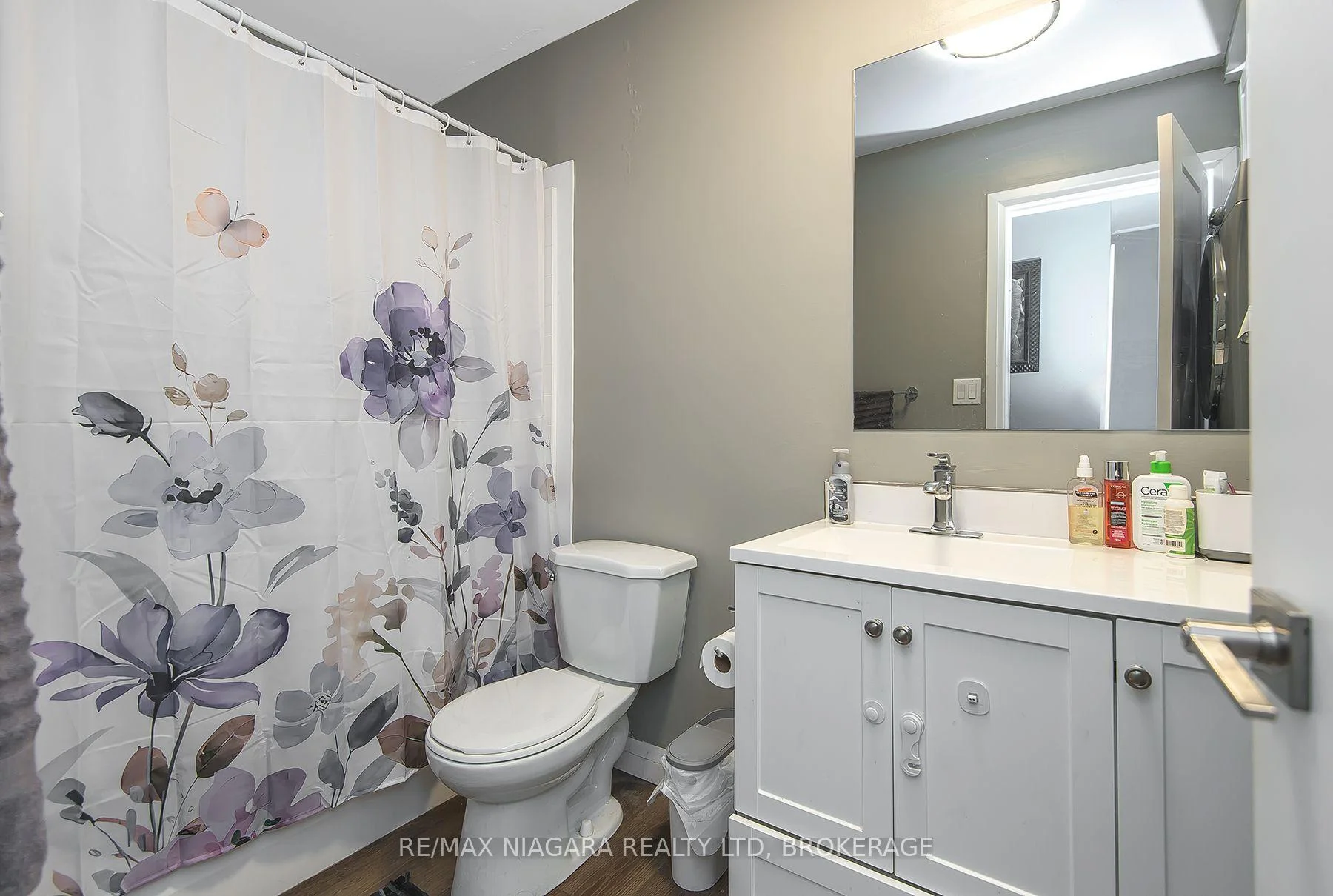 Photo 18 of 58 Dorchester Boulevard, St. Catharines, Carlton/Bunting — HOMEH