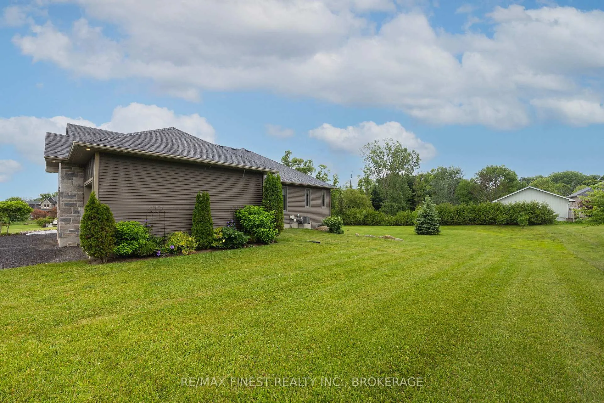 Photo 41 of 1046 Kam Avenue, Frontenac, Frontenac South — HOMEH