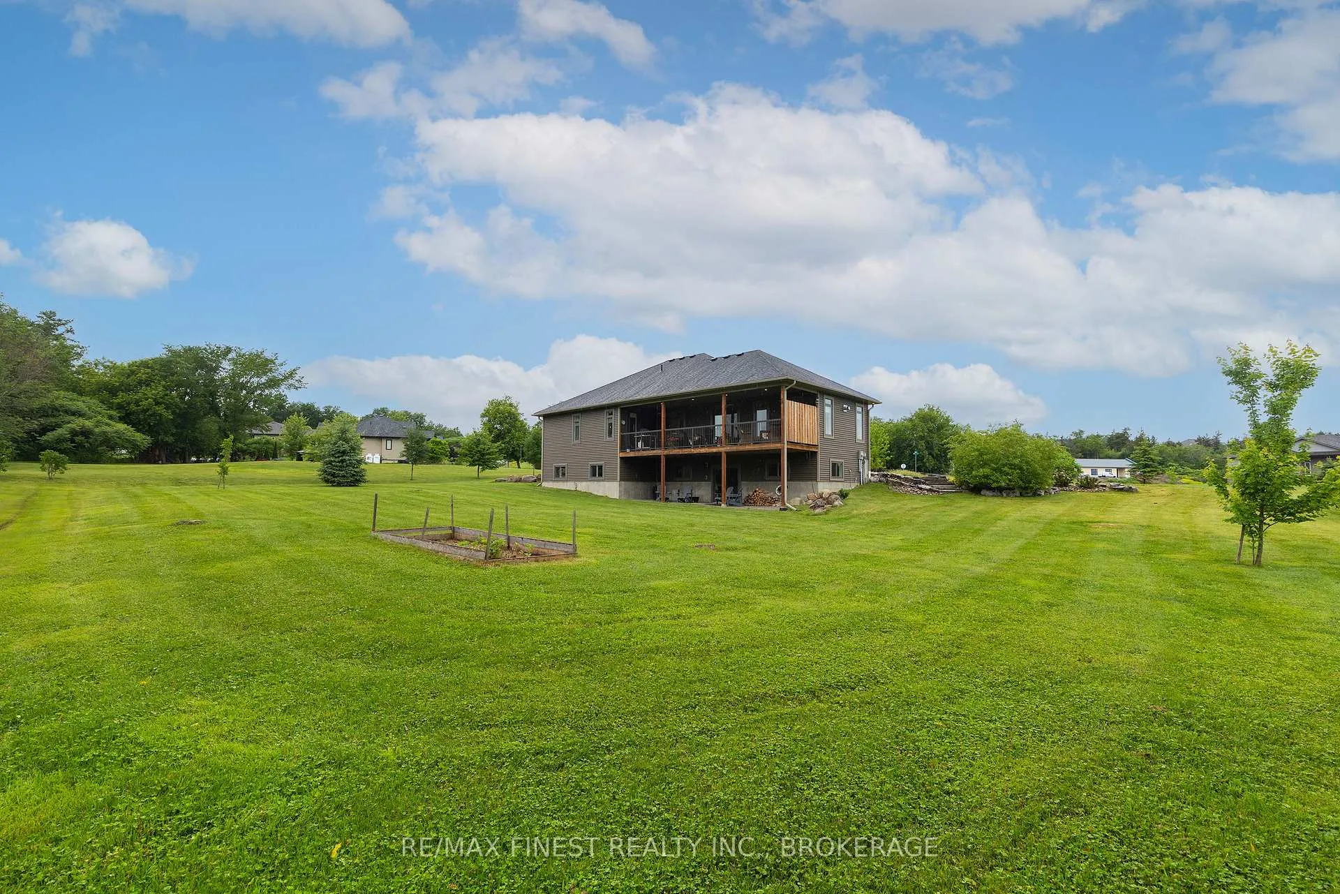 Photo 47 of 1046 Kam Avenue, Frontenac, Frontenac South — HOMEH
