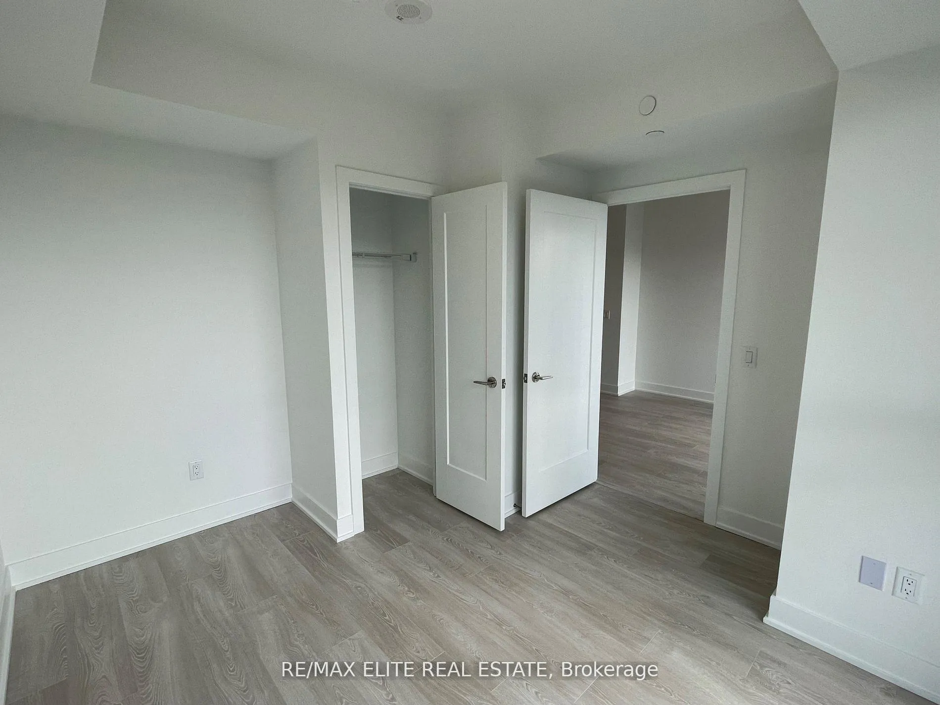 Photo 8 of Unit 2715, 2545 Simcoe Street N, Oshawa, Windfields — HOMEH