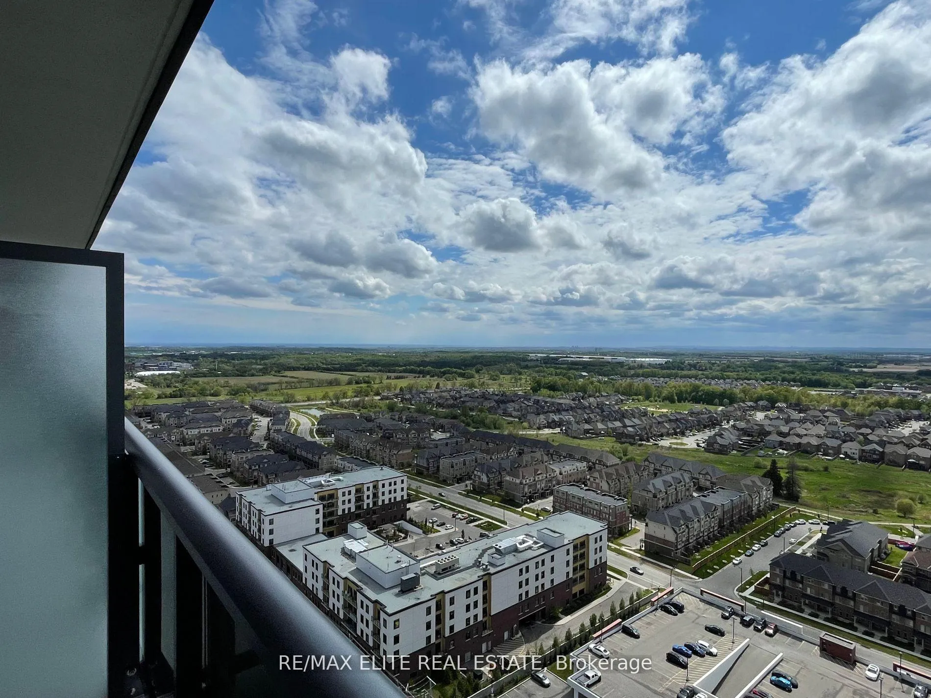 Photo 13 of Unit 2715, 2545 Simcoe Street N, Oshawa, Windfields — HOMEH