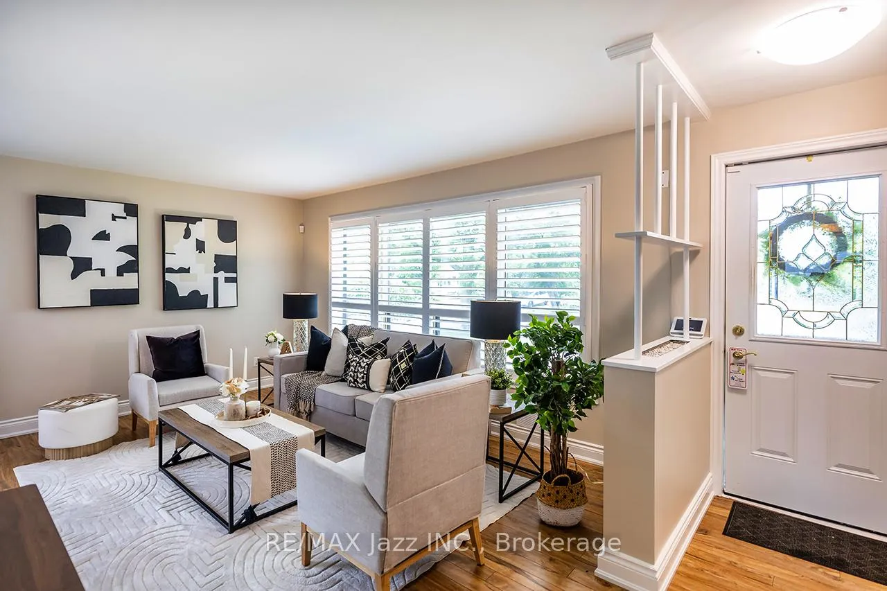 Photo 5 of 571 Finucane Street, Oshawa, McLaughlin — HOMEH