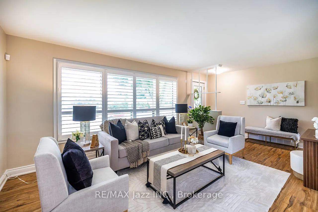 Photo 6 of 571 Finucane Street, Oshawa, McLaughlin — HOMEH