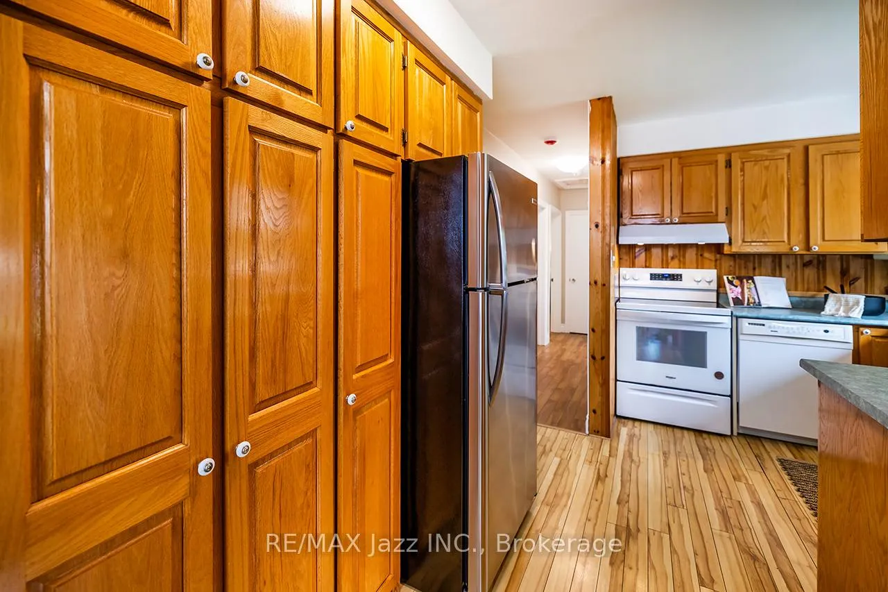 Photo 11 of 571 Finucane Street, Oshawa, McLaughlin — HOMEH