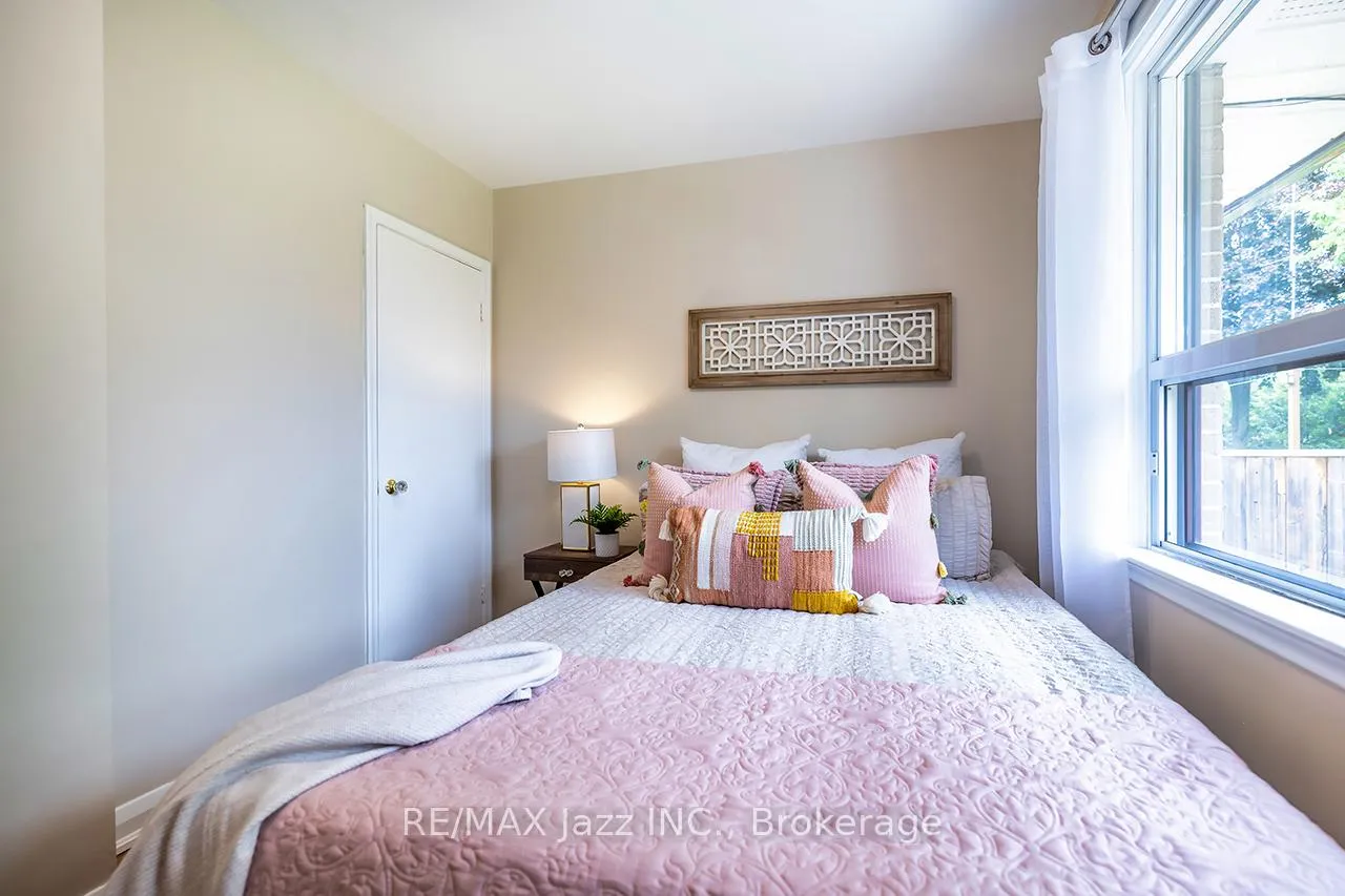 Photo 19 of 571 Finucane Street, Oshawa, McLaughlin — HOMEH