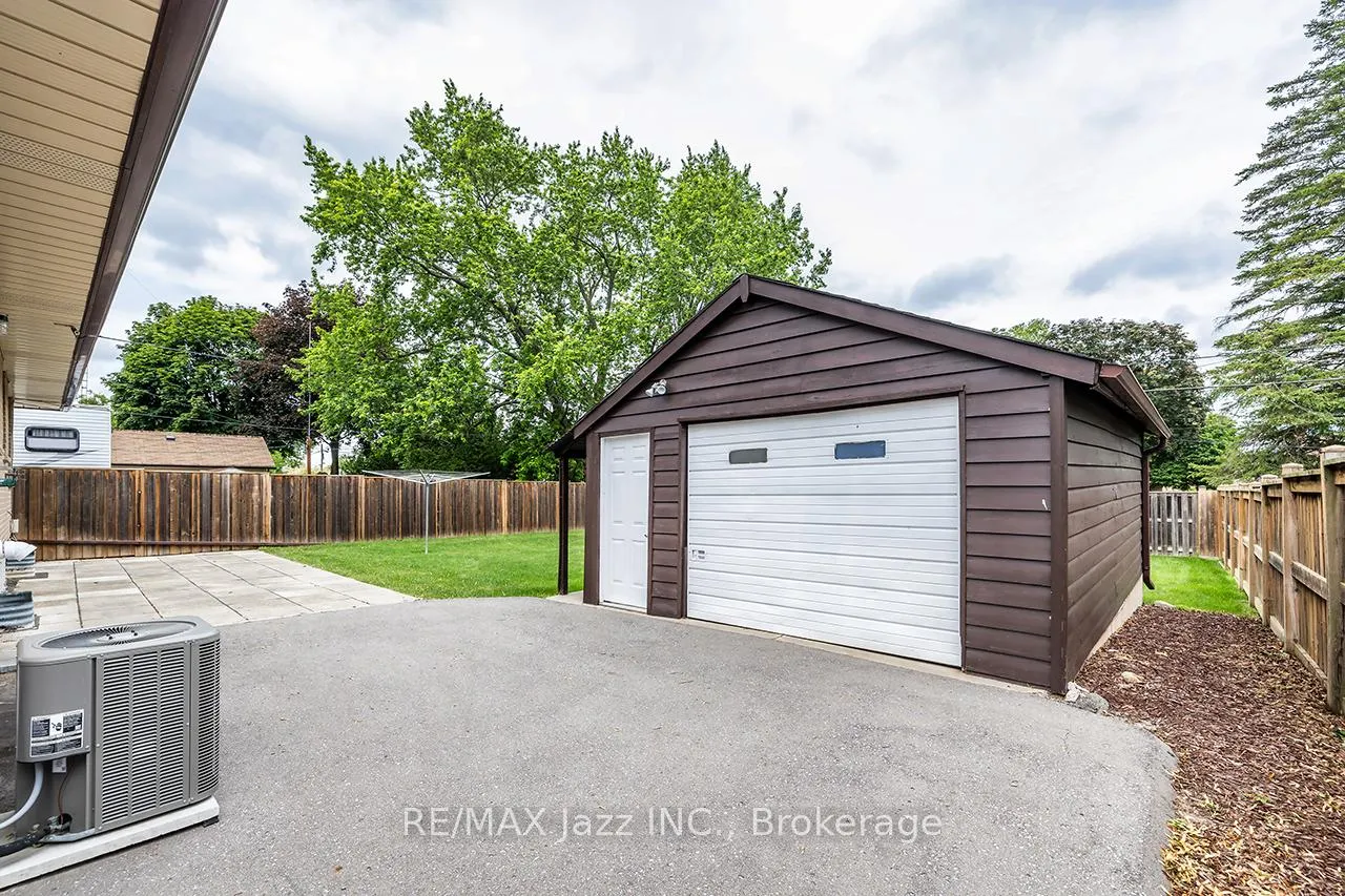 Photo 30 of 571 Finucane Street, Oshawa, McLaughlin — HOMEH