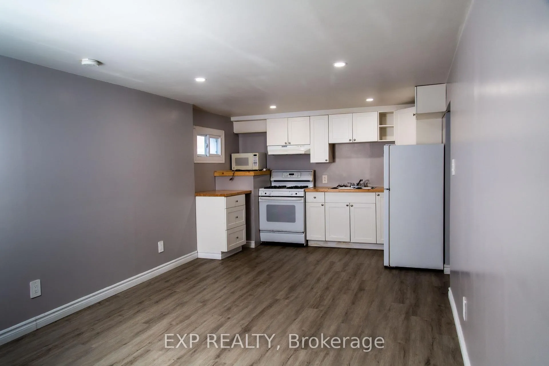 Photo 2 of Unit Lower, 106 South Street E, Aylmer — HOMEH