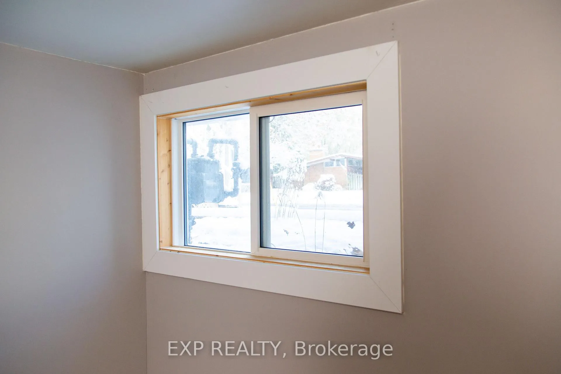 Photo 4 of Unit Lower, 106 South Street E, Aylmer — HOMEH